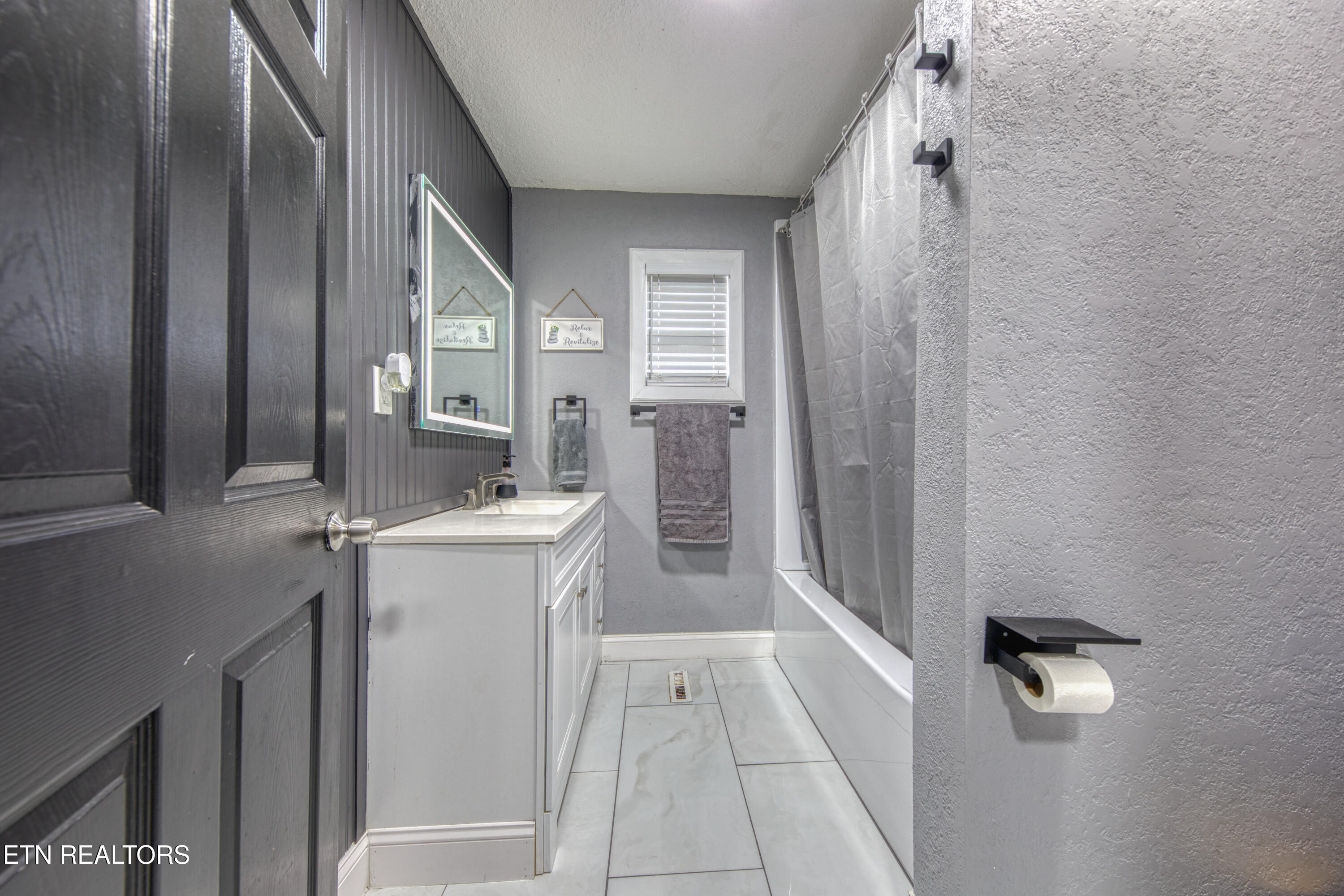 3810 Buffat Mill Rd Property Photo 17