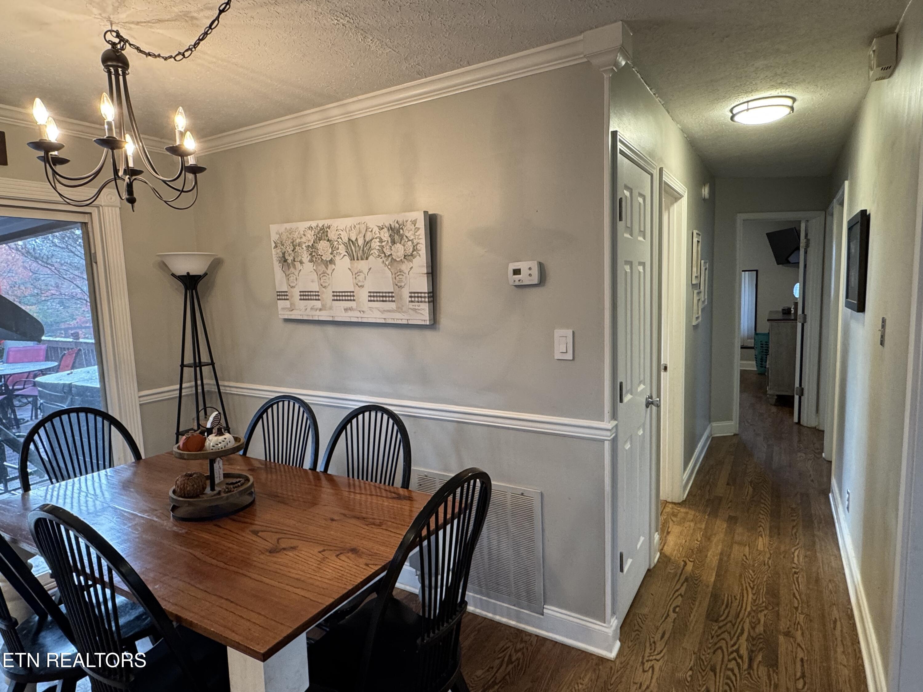 2308 Yorkcrest Drive Property Photo 13