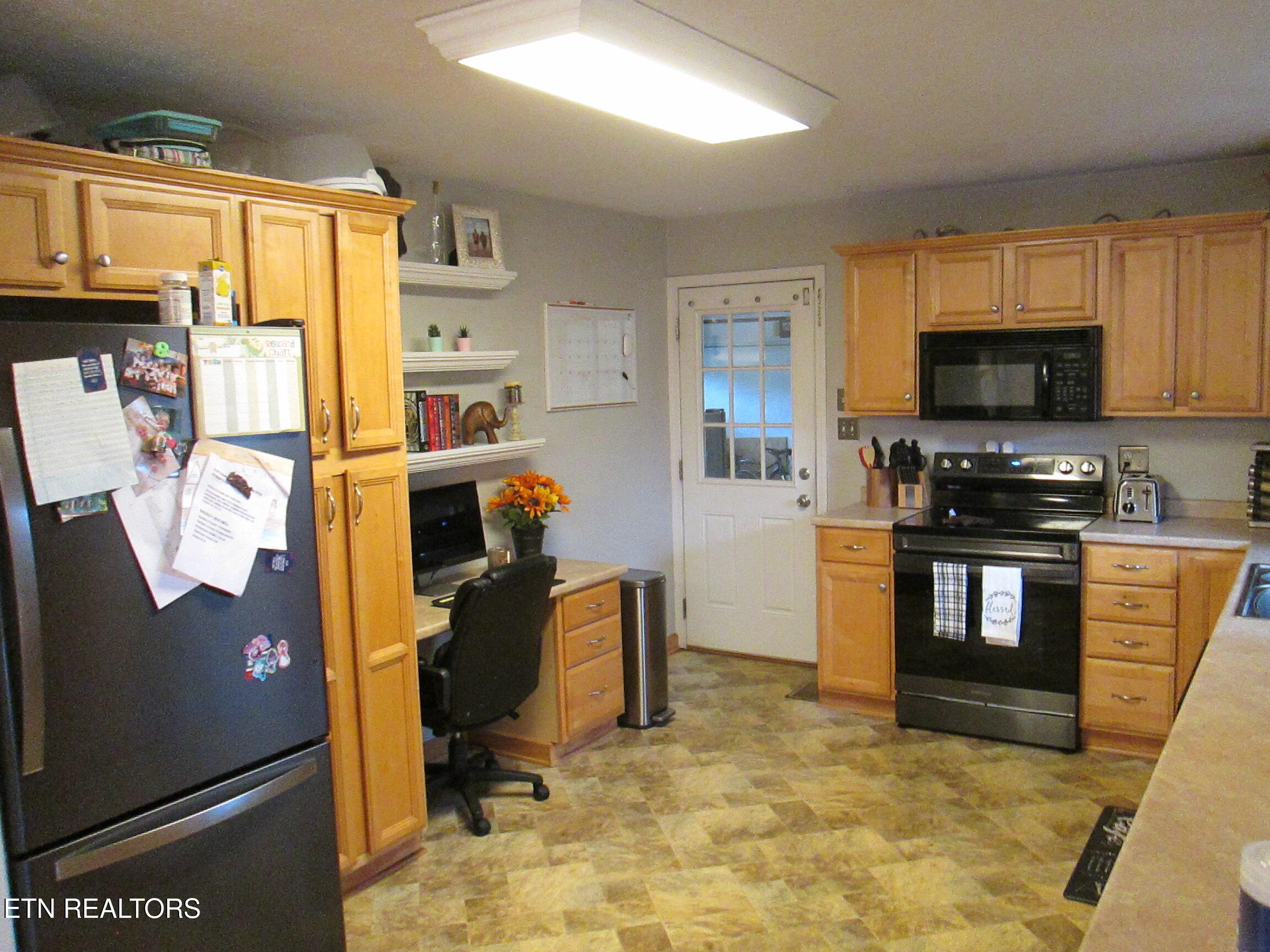 2308 Yorkcrest Drive Property Photo 16