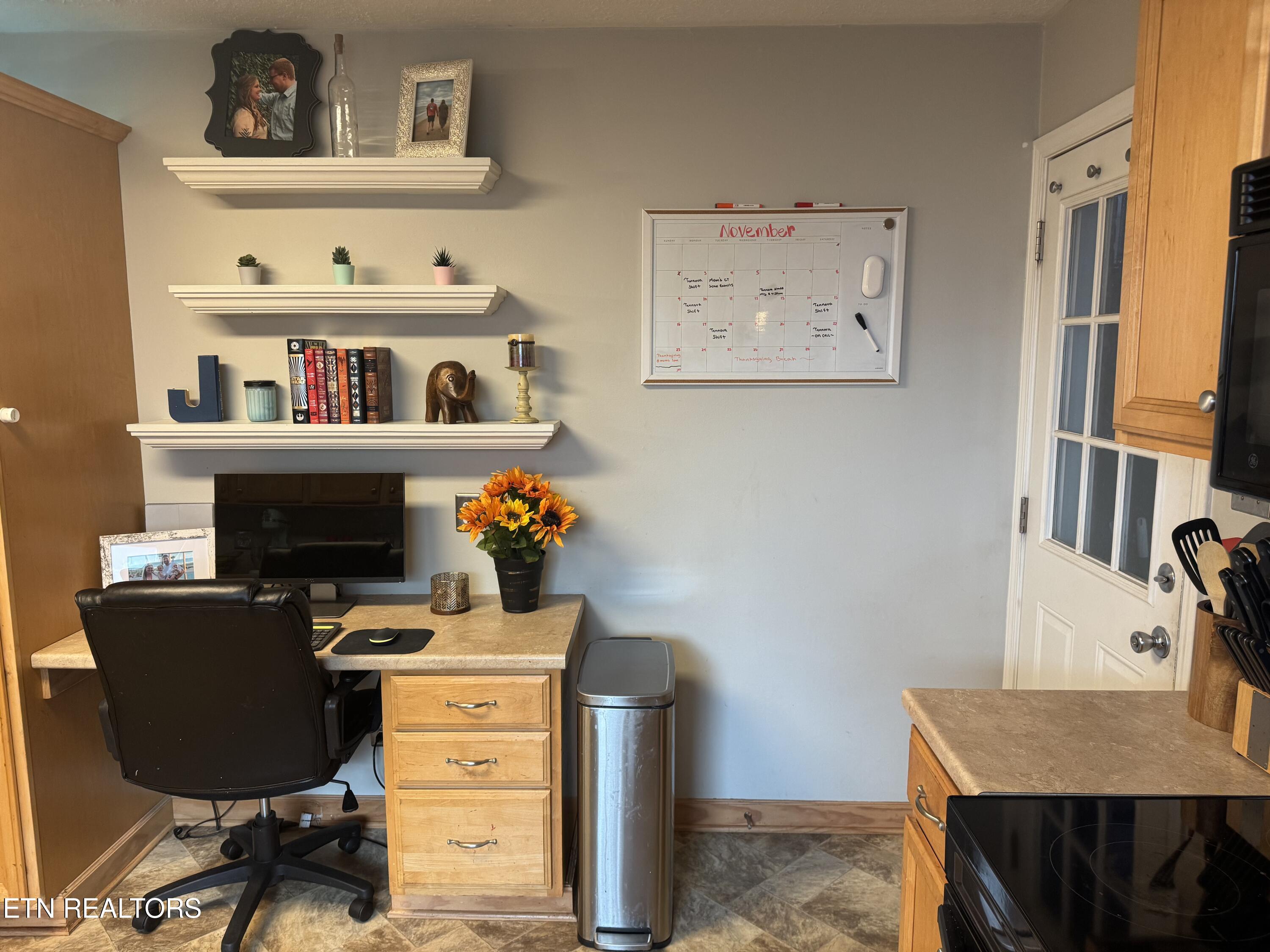 2308 Yorkcrest Drive Property Photo 18