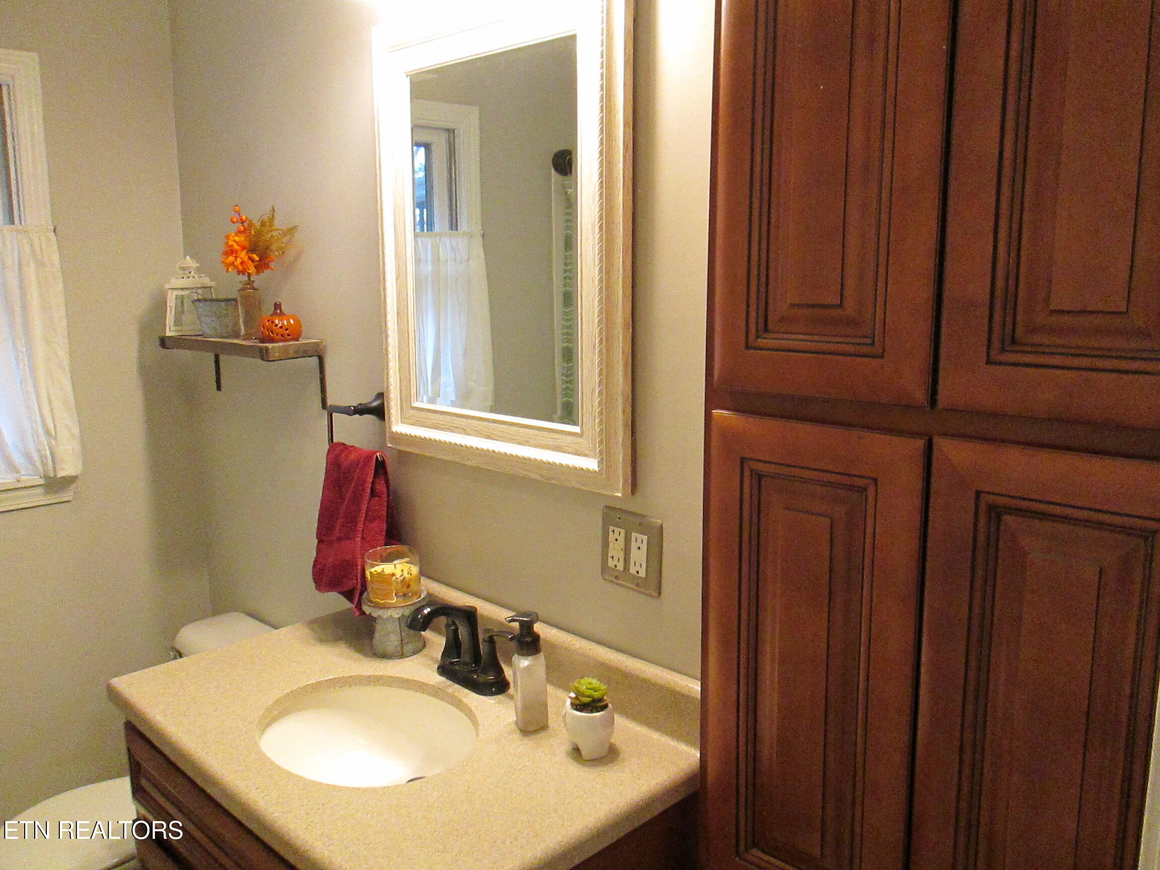 2308 Yorkcrest Drive Property Photo 22