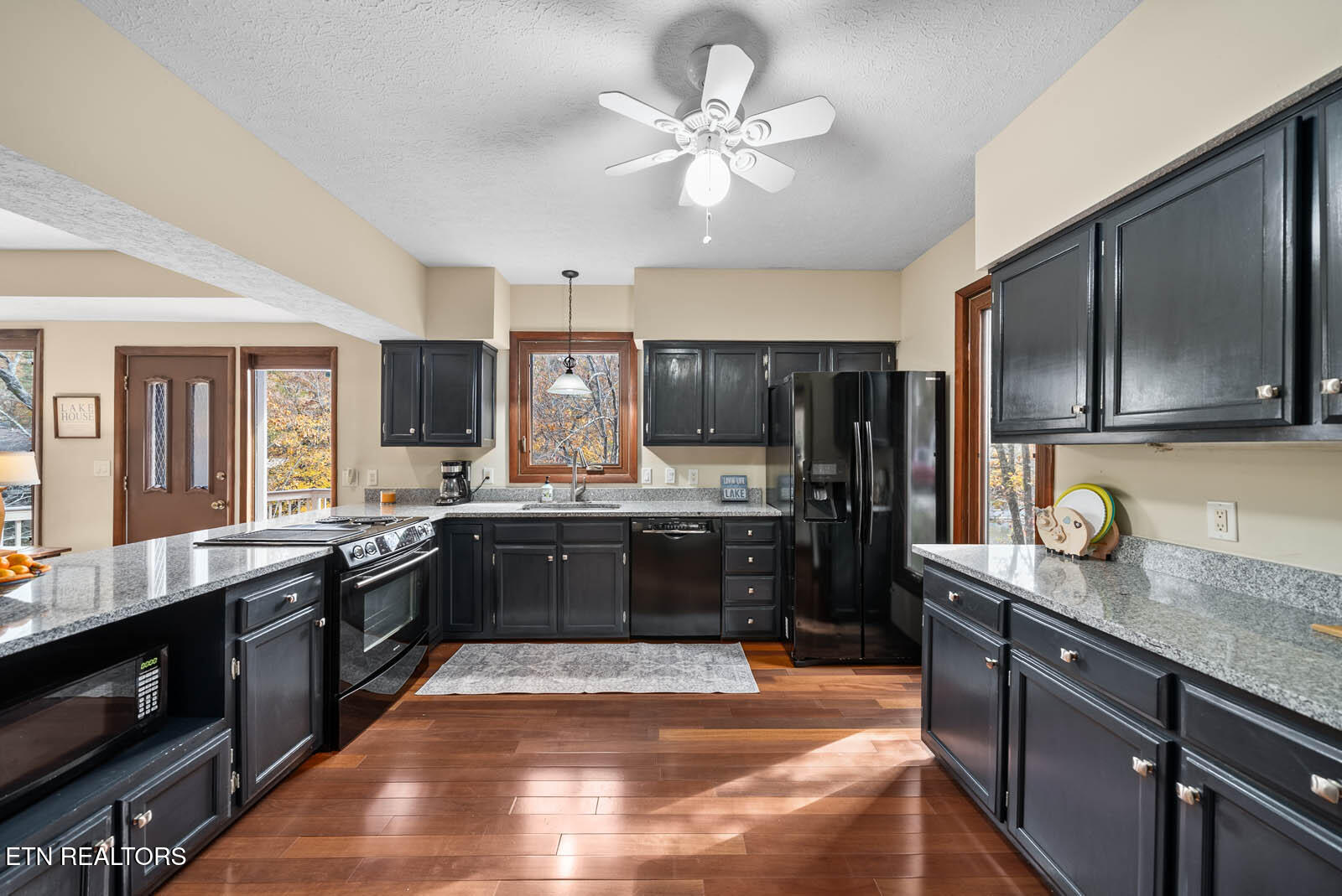 161 Ivy Brook Ln Property Photo 21