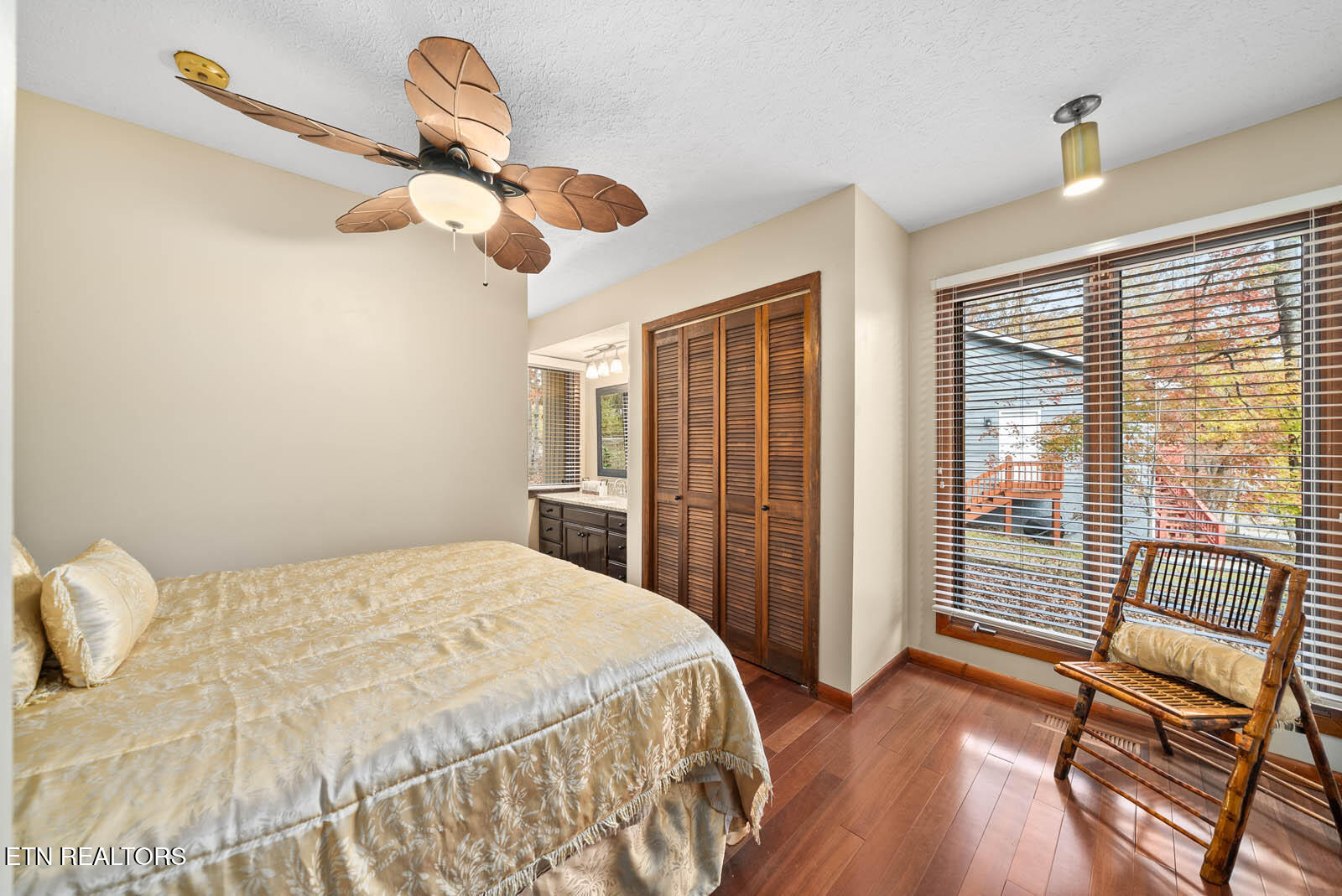 161 Ivy Brook Ln Property Photo 28