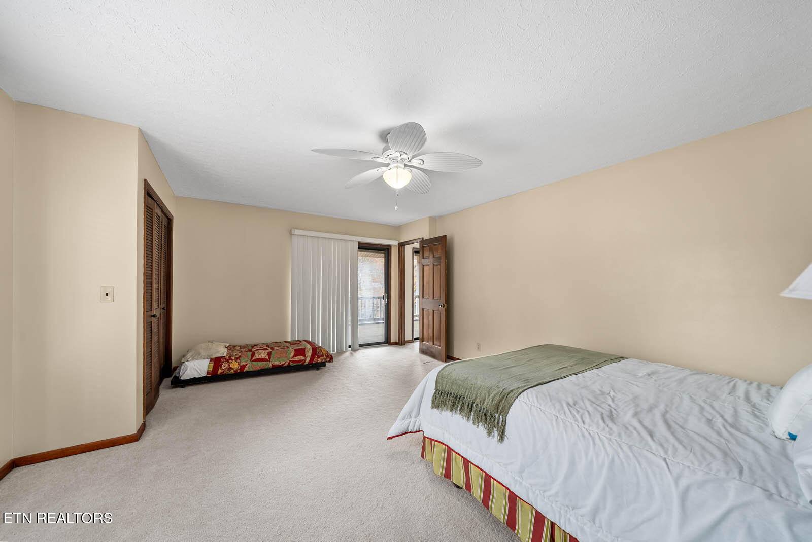 161 Ivy Brook Ln Property Photo 39