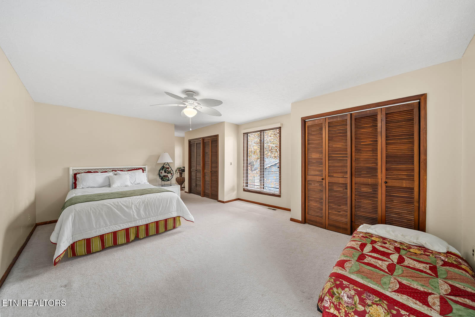 161 Ivy Brook Ln Property Photo 40