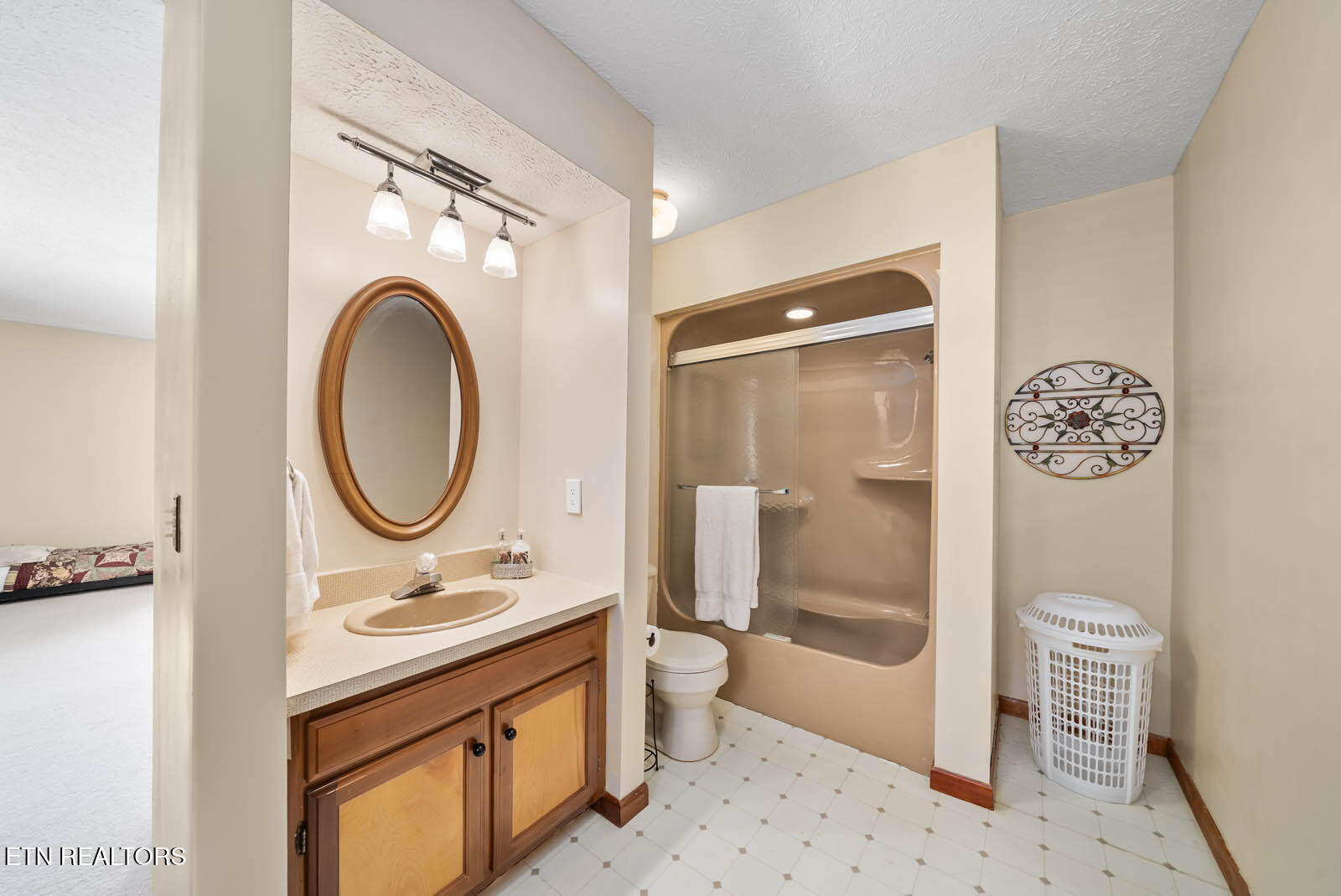 161 Ivy Brook Ln Property Photo 41