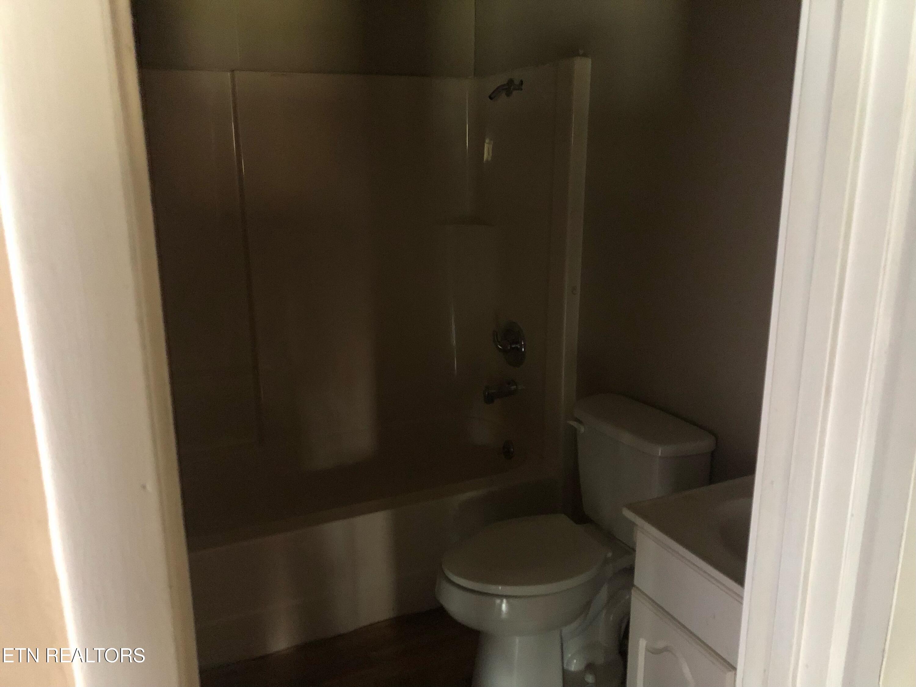 2710 Tabor Loop Property Photo 5