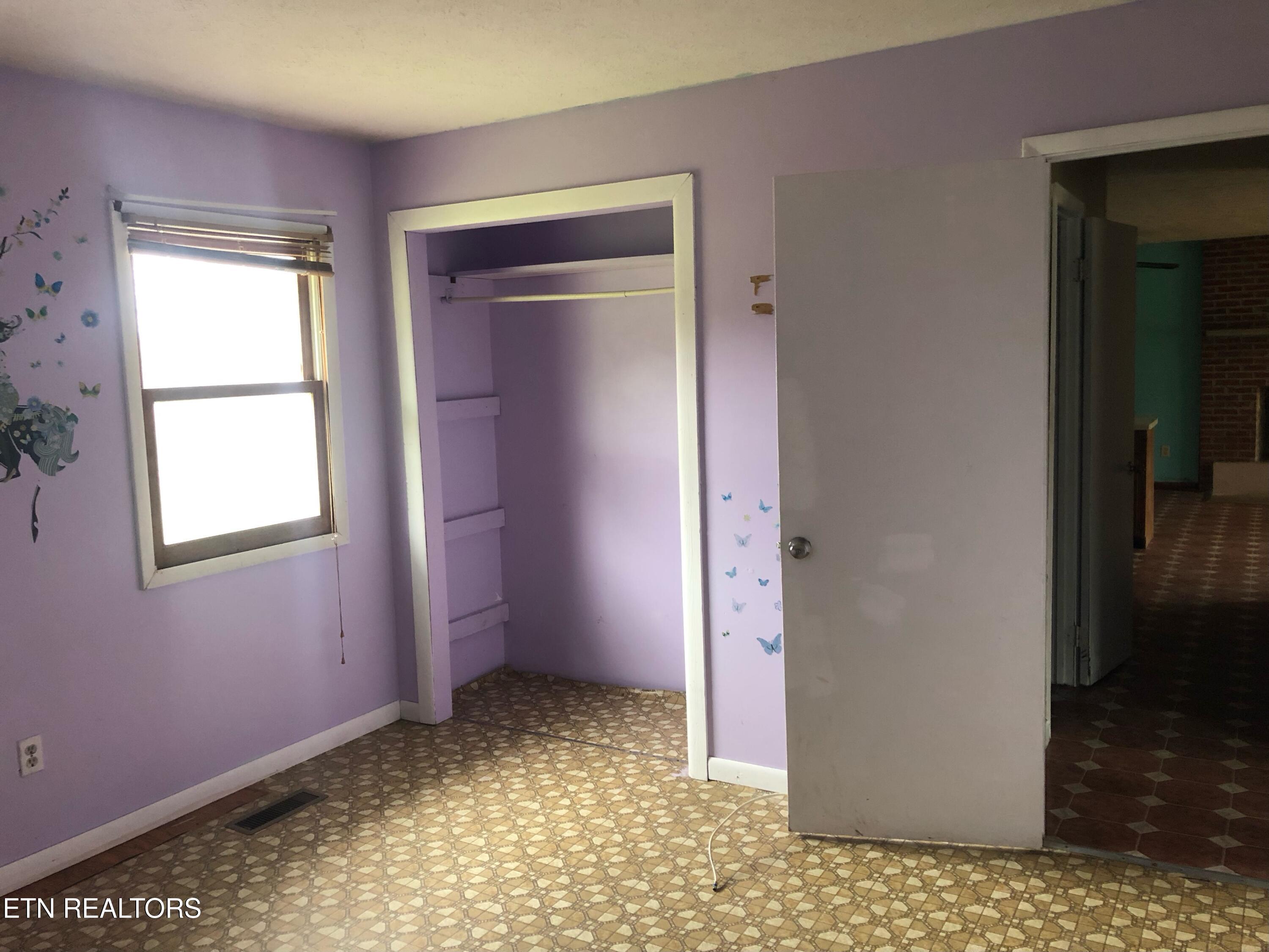 2710 Tabor Loop Property Photo 8