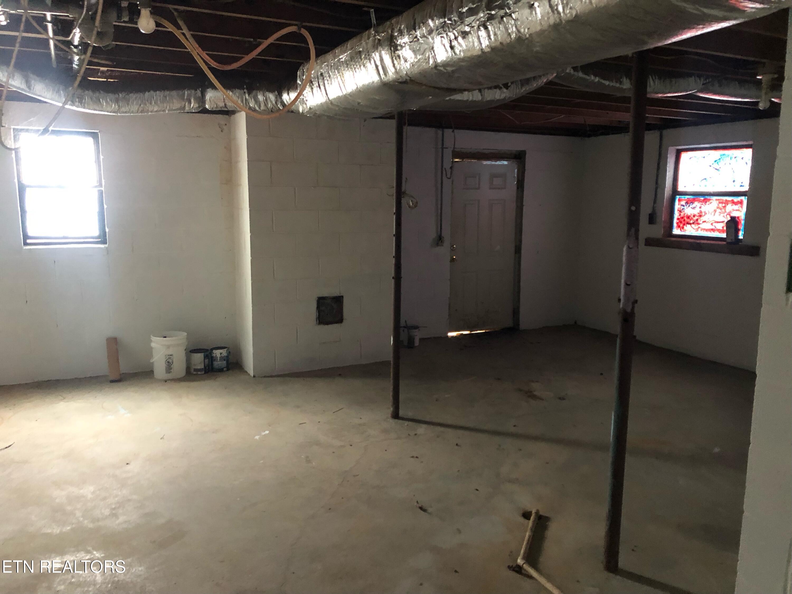 2710 Tabor Loop Property Photo 12