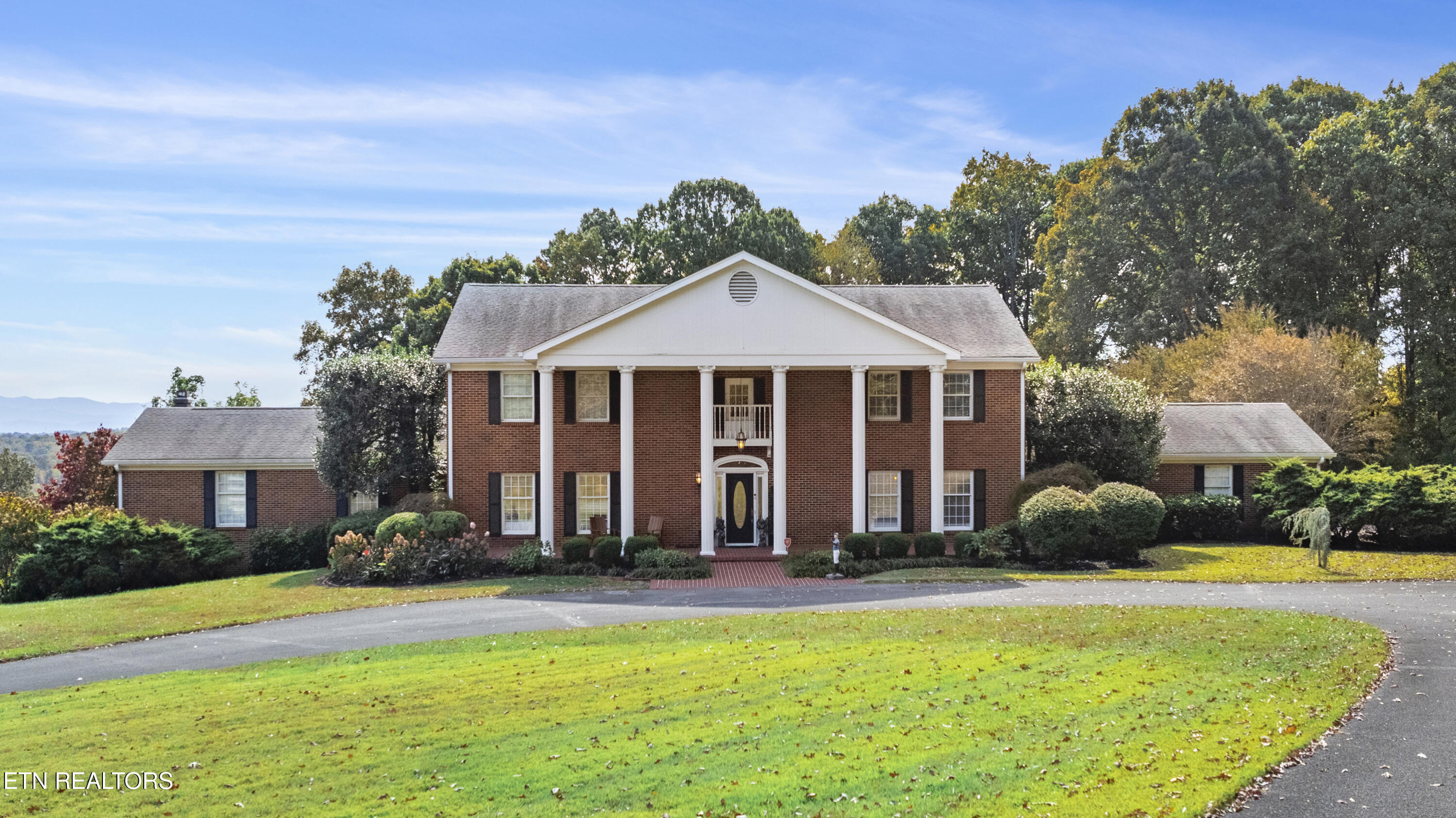 307 Triplett Lane Property Photo 1