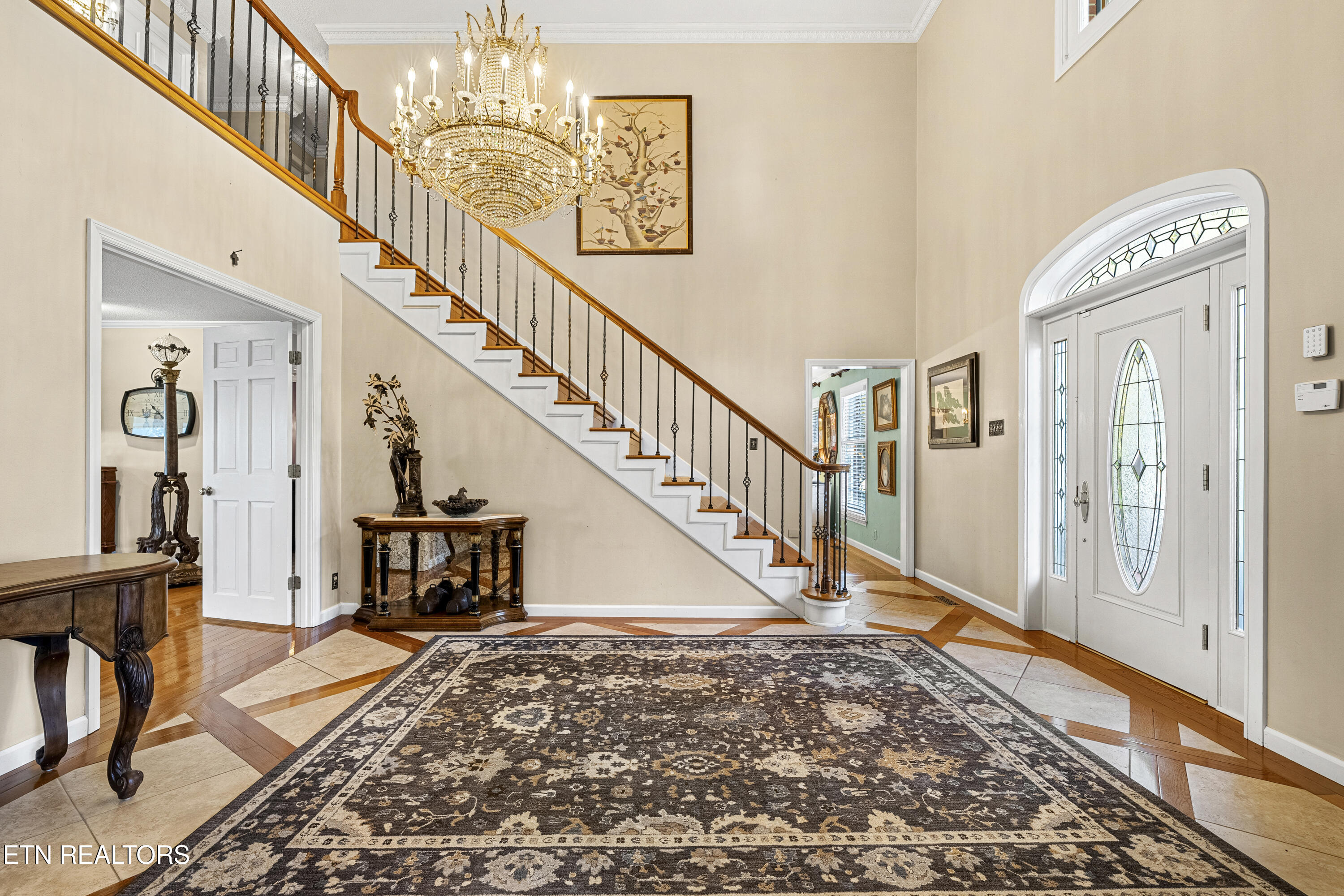 307 Triplett Lane Property Photo 7