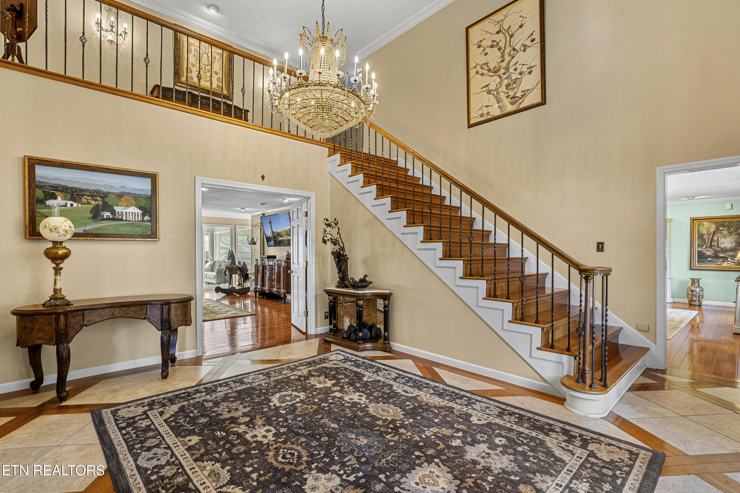 307 Triplett Lane Property Photo 8