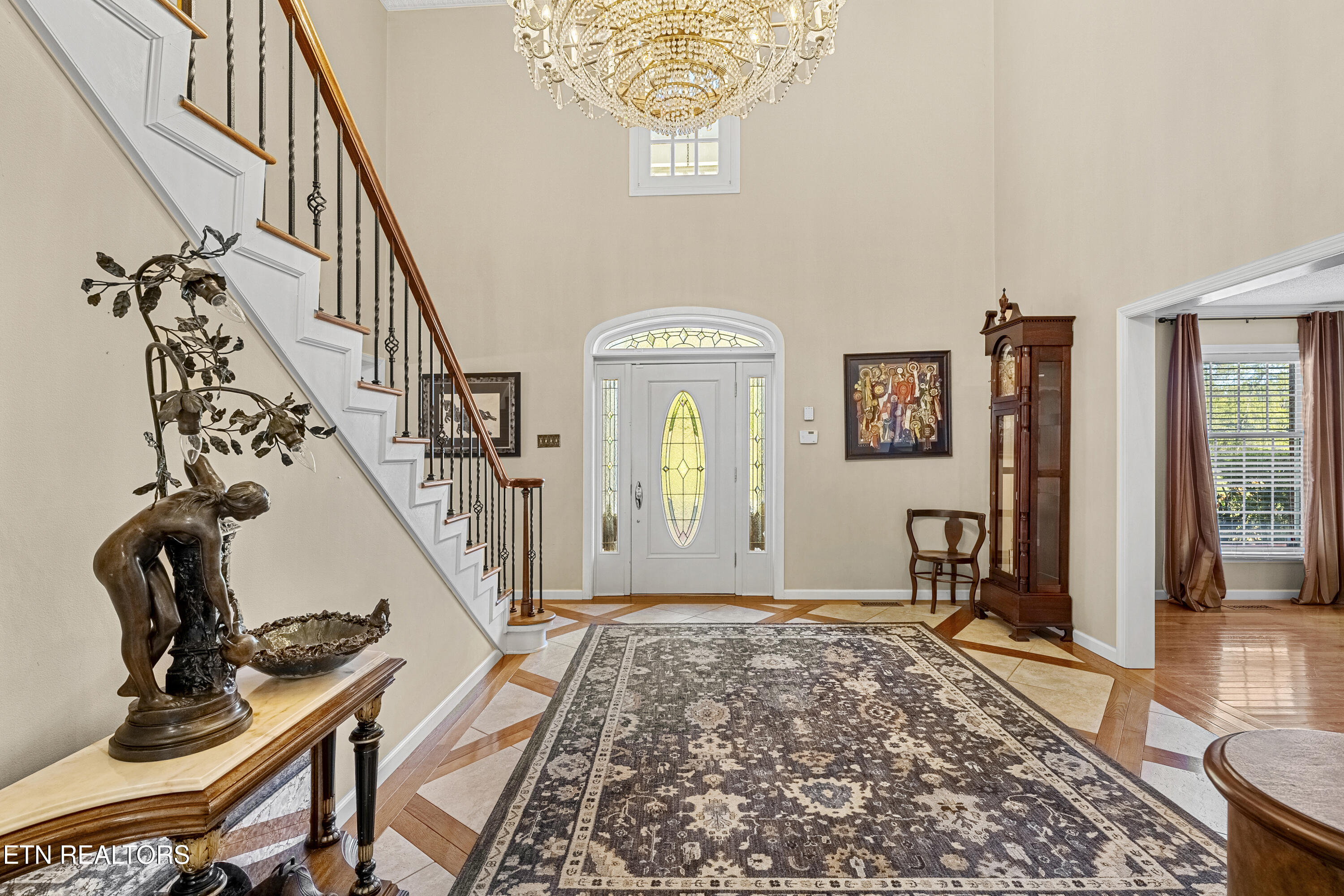 307 Triplett Lane Property Photo 9