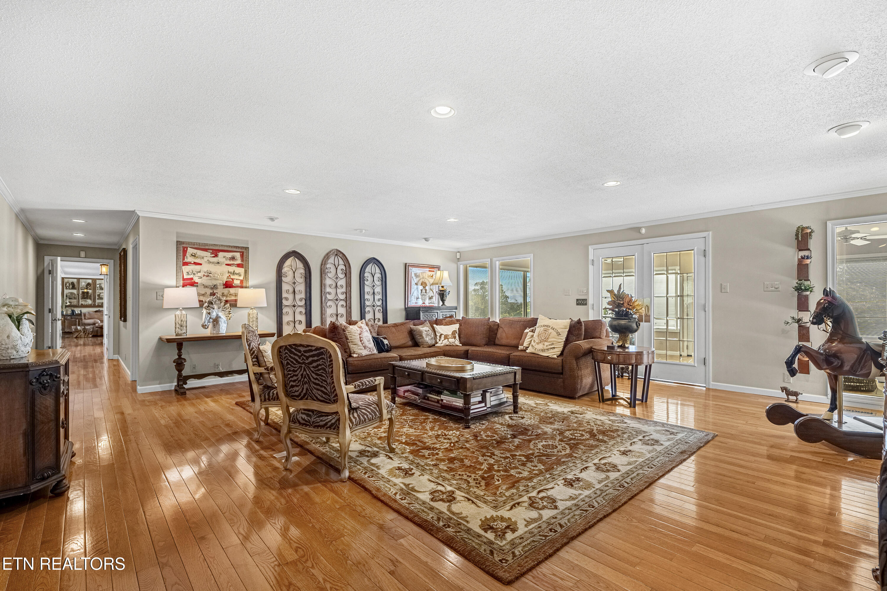 307 Triplett Lane Property Photo 13