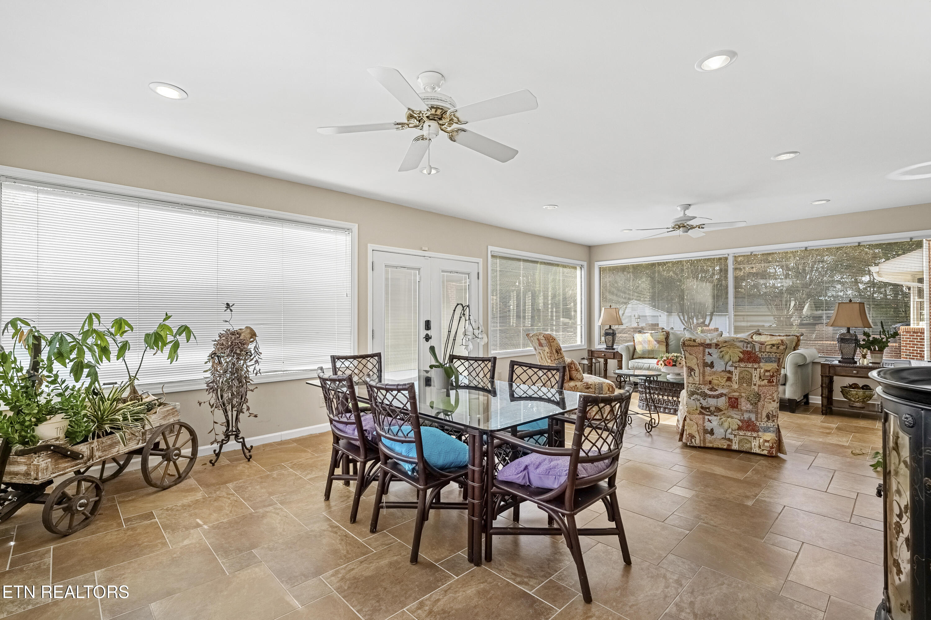 307 Triplett Lane Property Photo 14