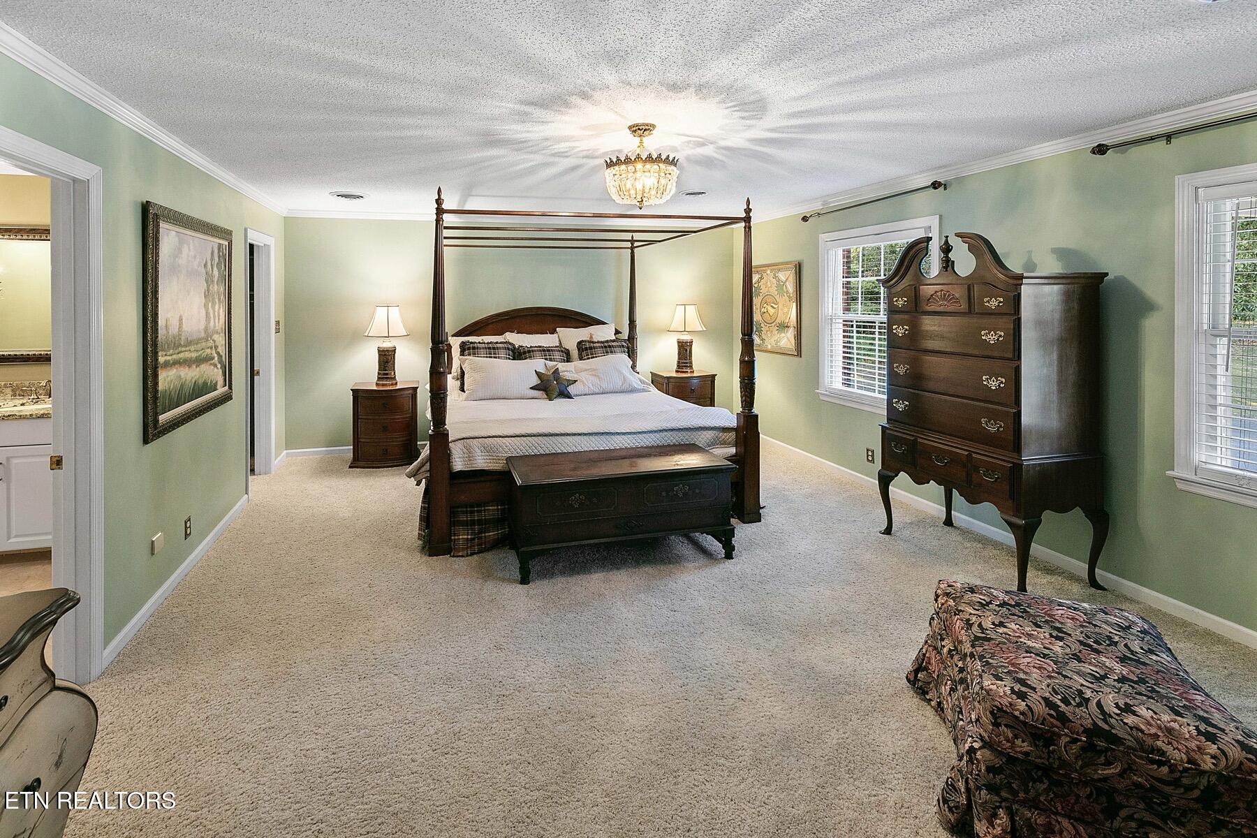 307 Triplett Lane Property Photo 28