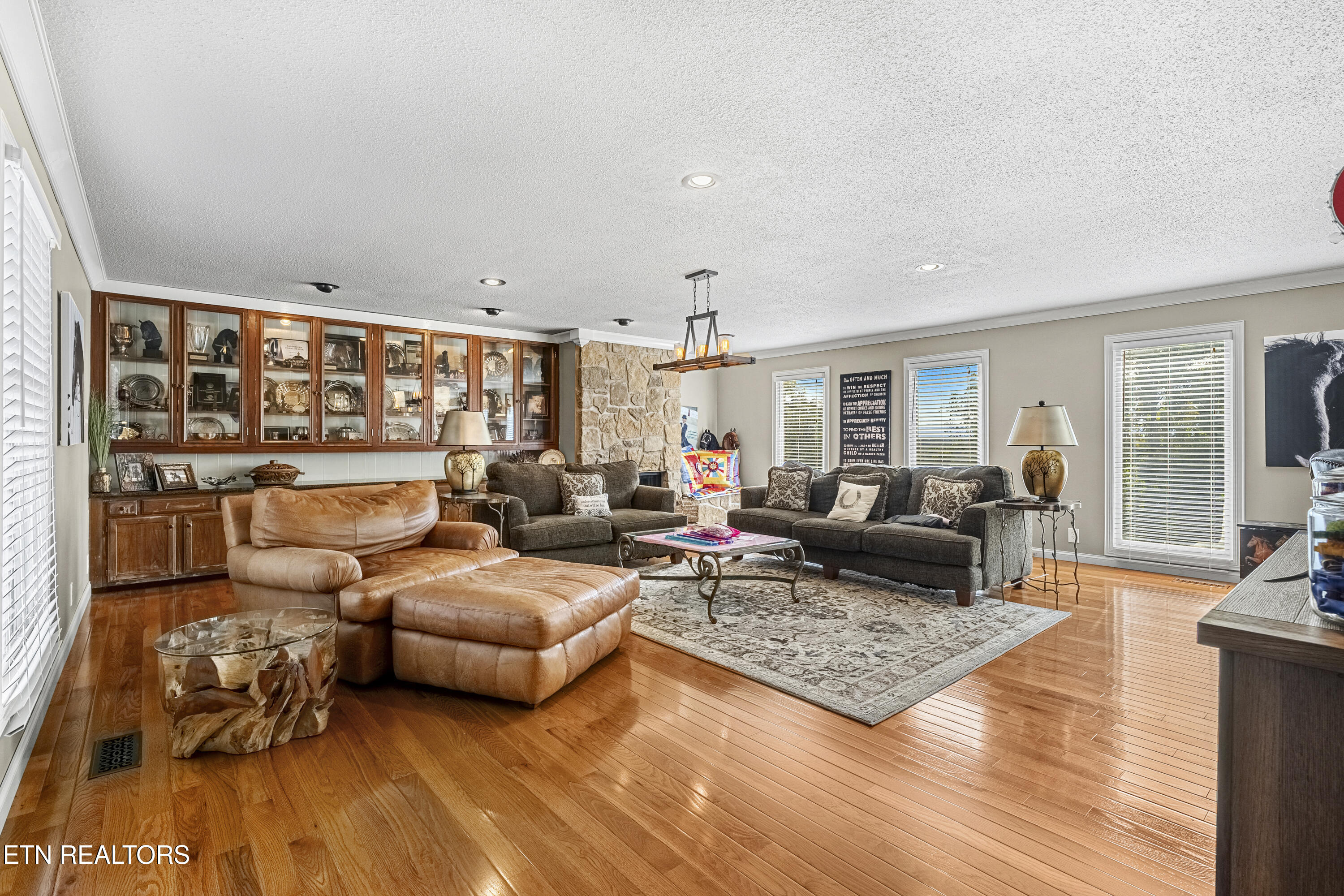 307 Triplett Lane Property Photo 36