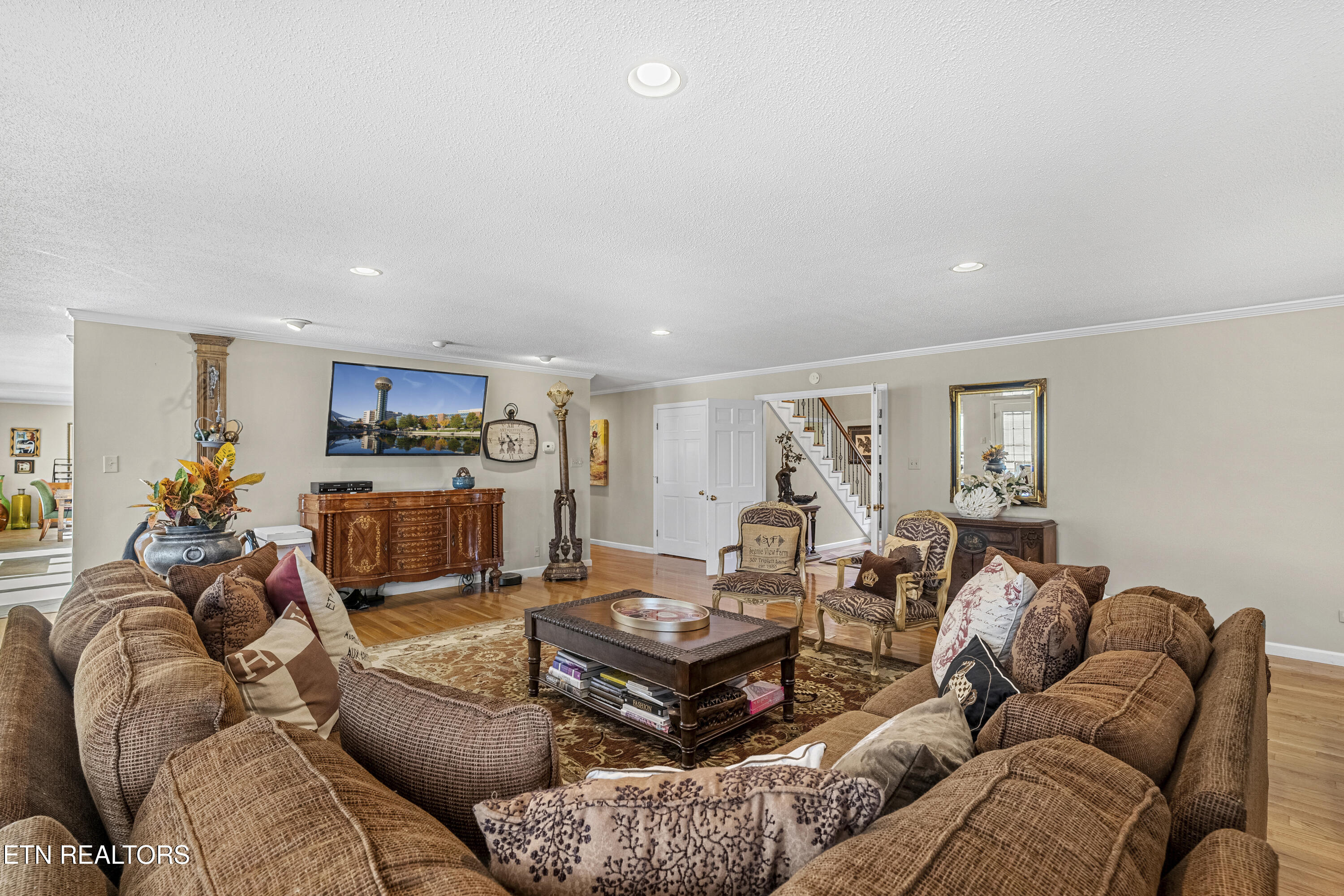 307 Triplett Lane Property Photo 38