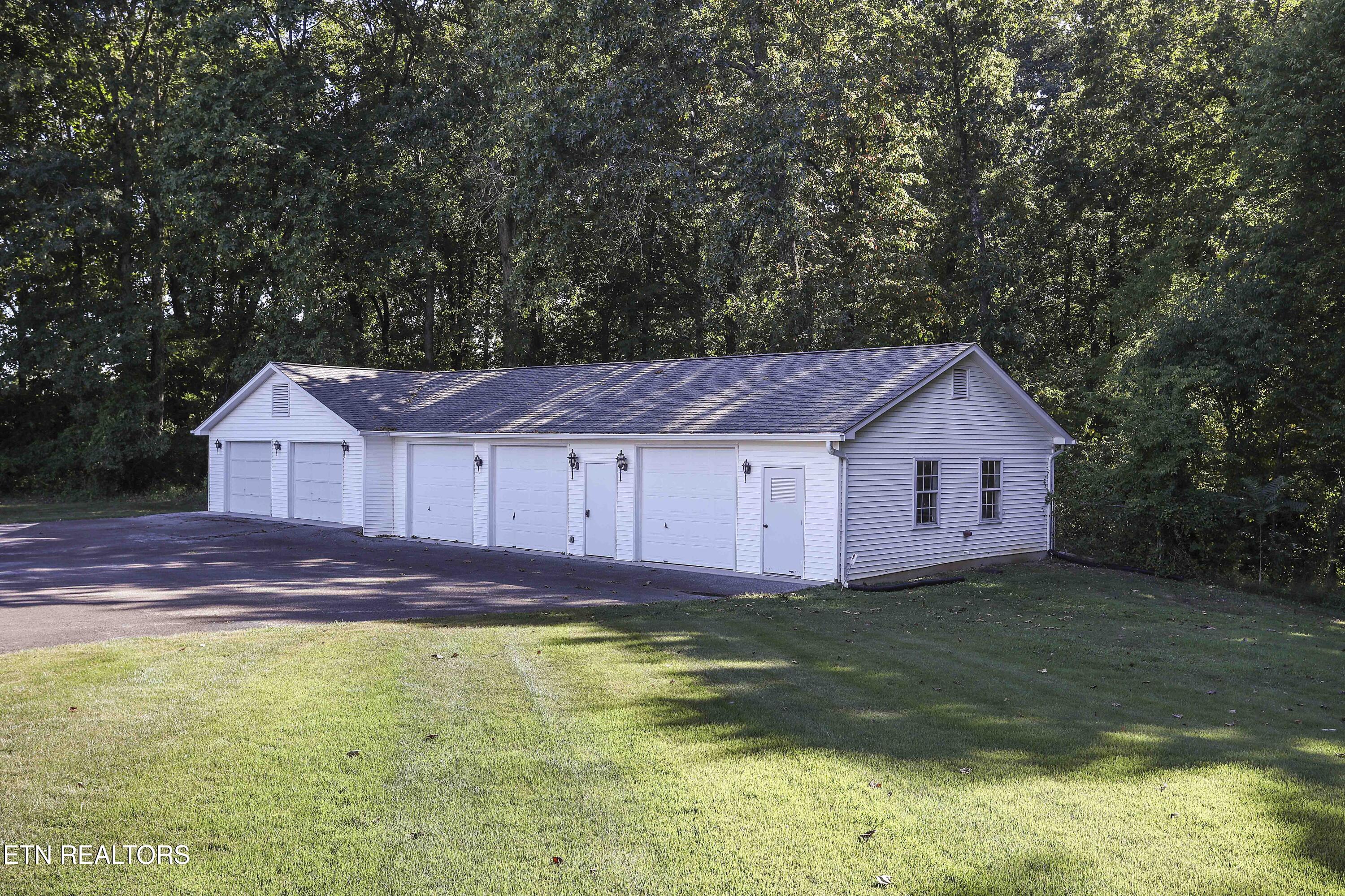 307 Triplett Lane Property Photo 51