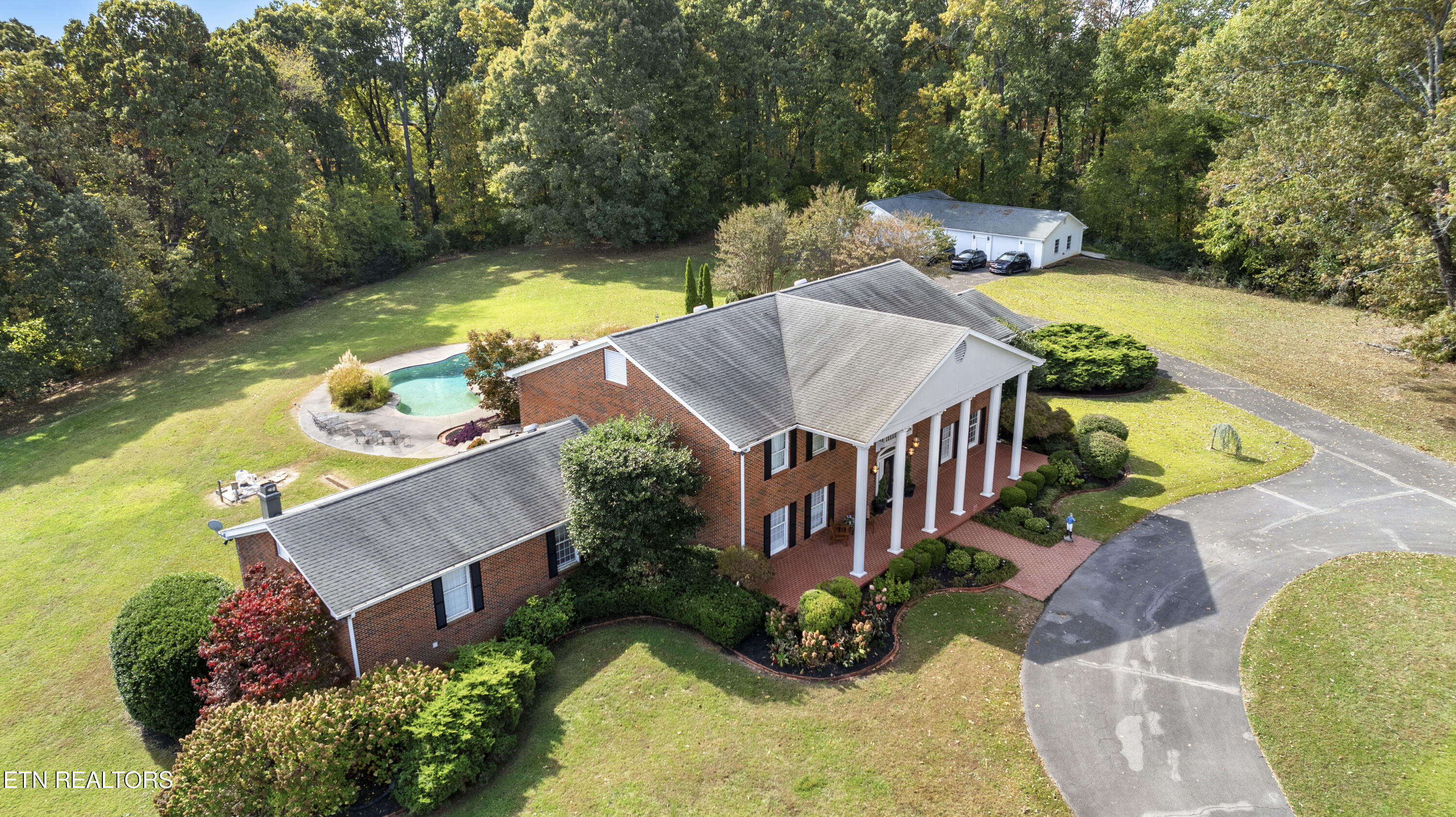 307 Triplett Lane Property Photo 54