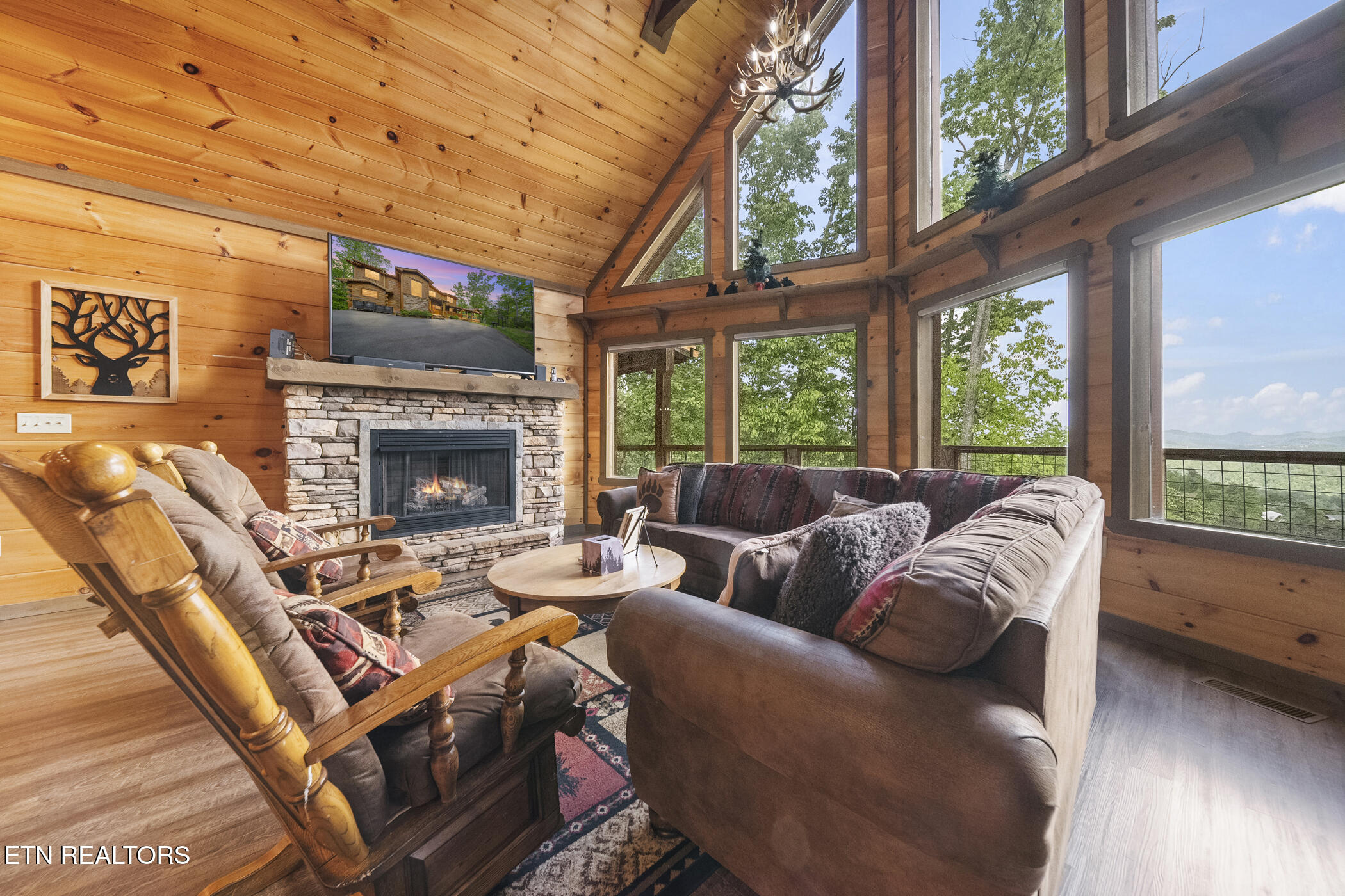 2631 Sawmill Branch Drive Property Photo 4