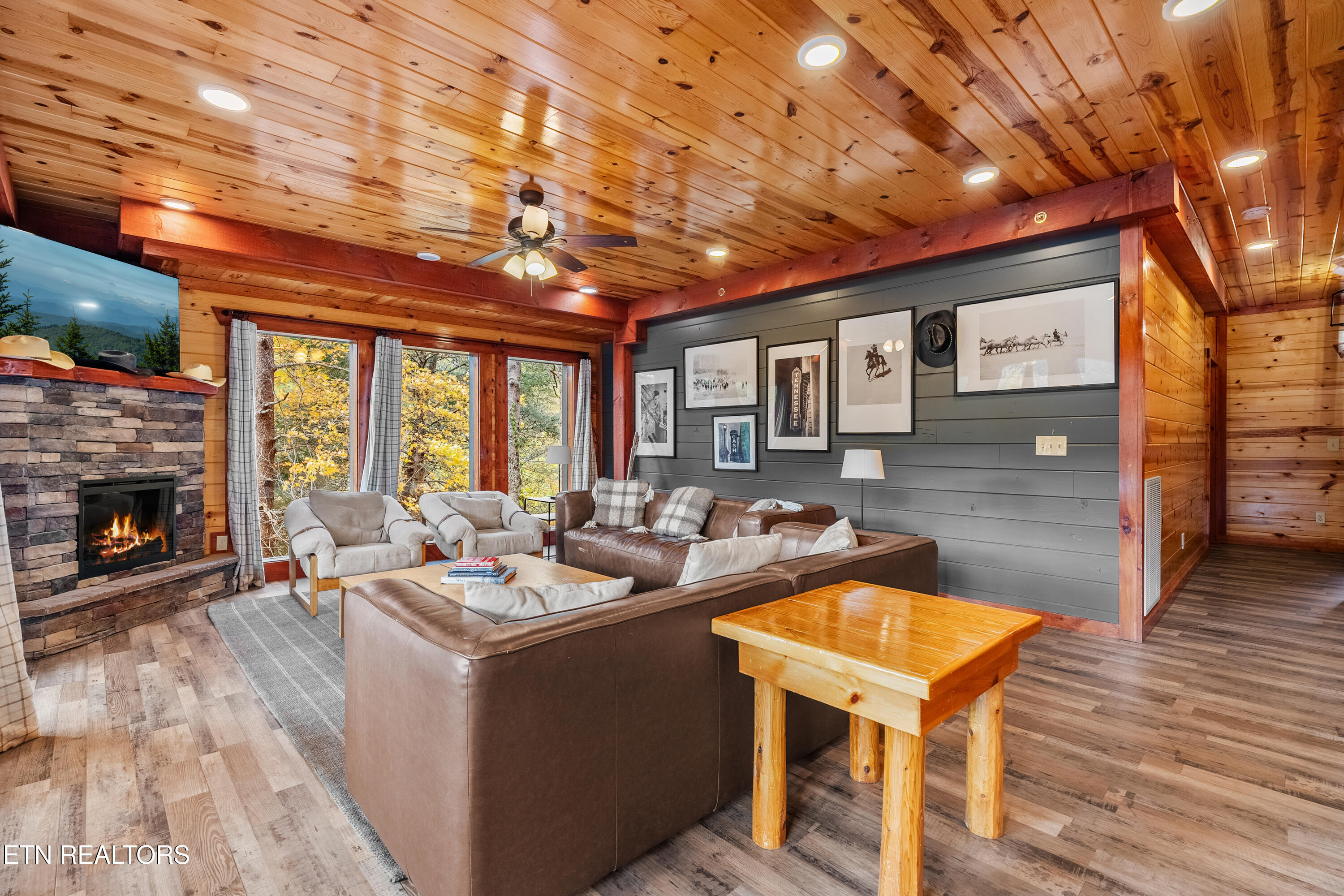 1530 Turkey Valley Lane Property Photo 4