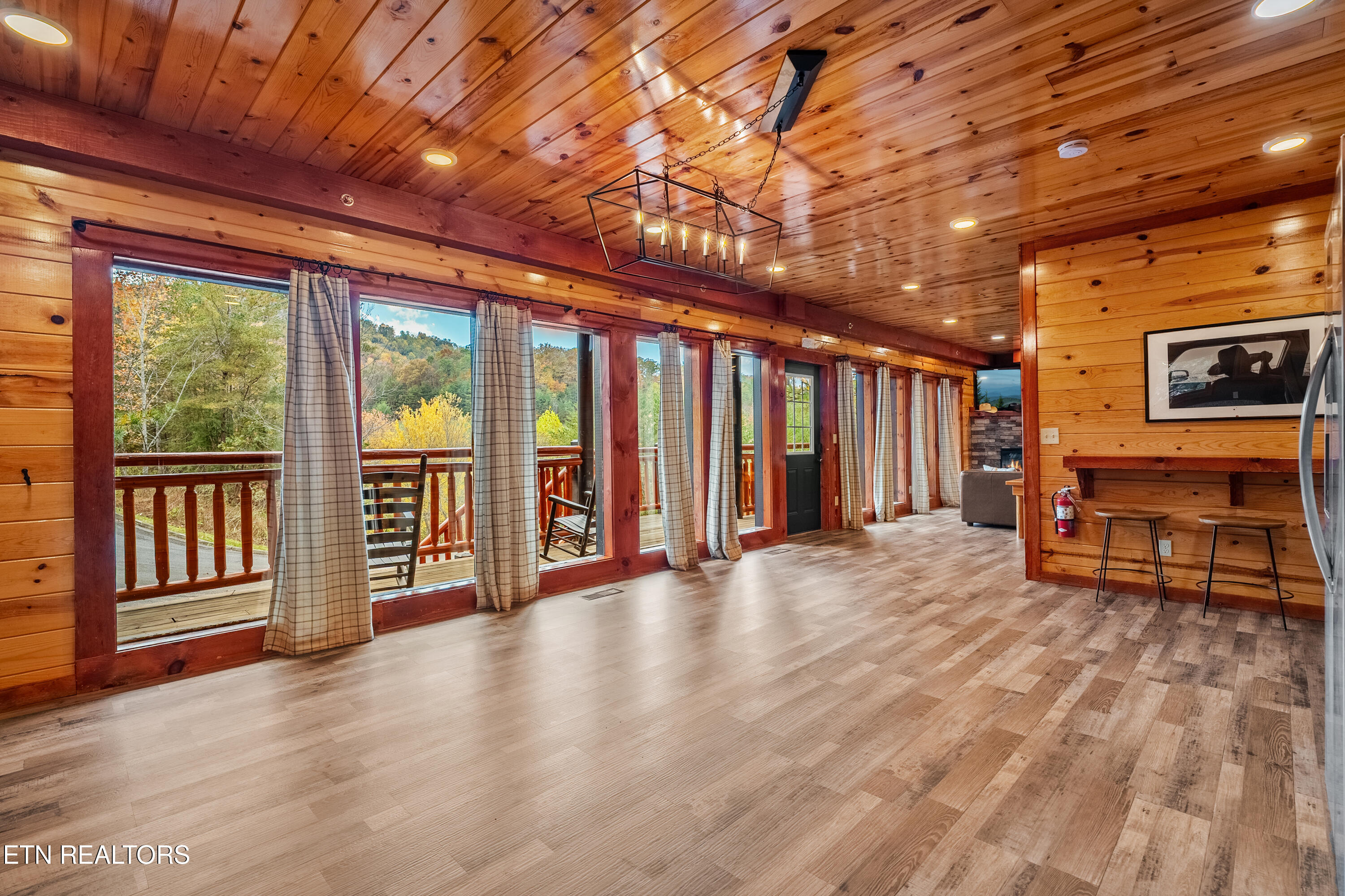 1530 Turkey Valley Lane Property Photo 8