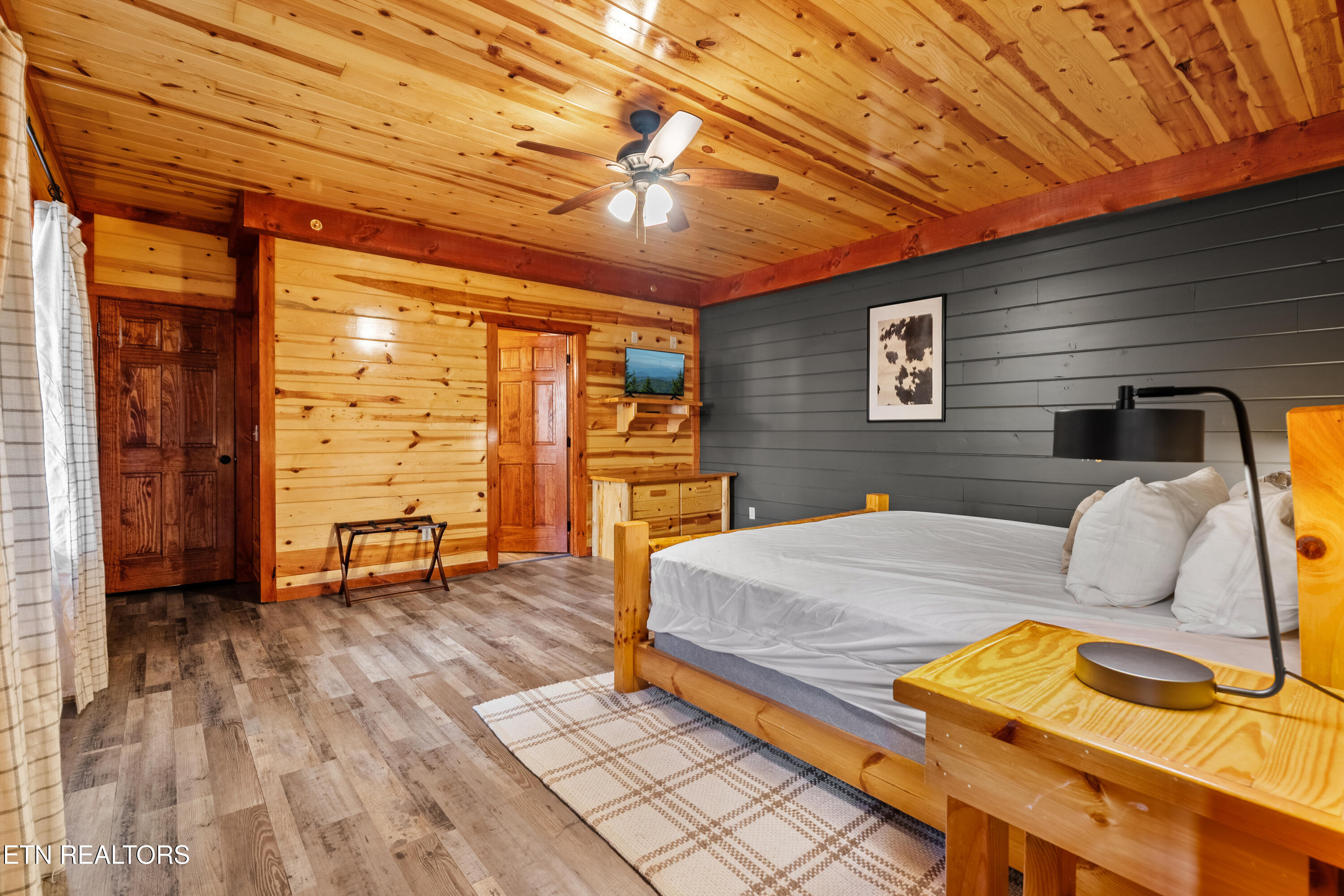 1530 Turkey Valley Lane Property Photo 11