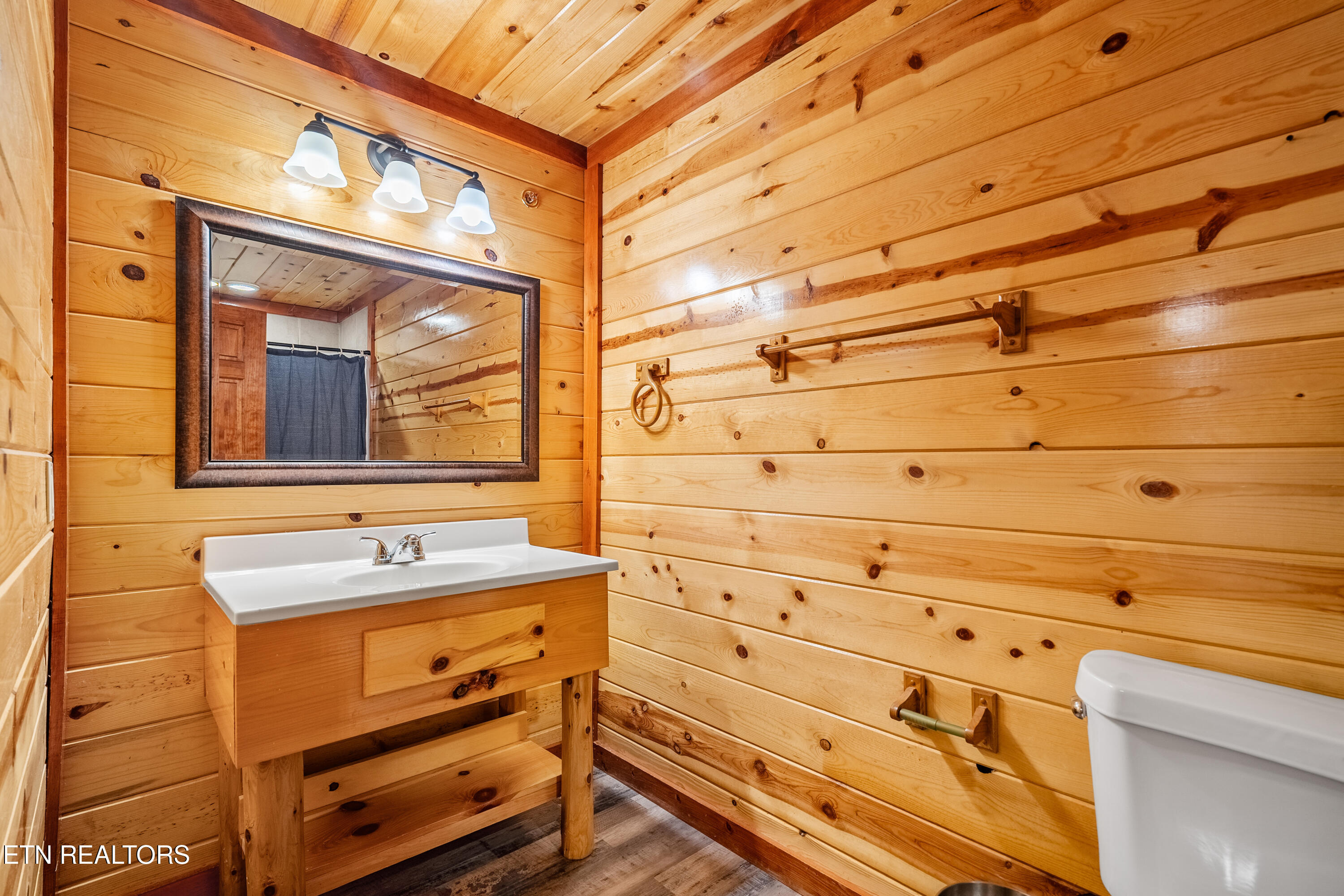 1530 Turkey Valley Lane Property Photo 13