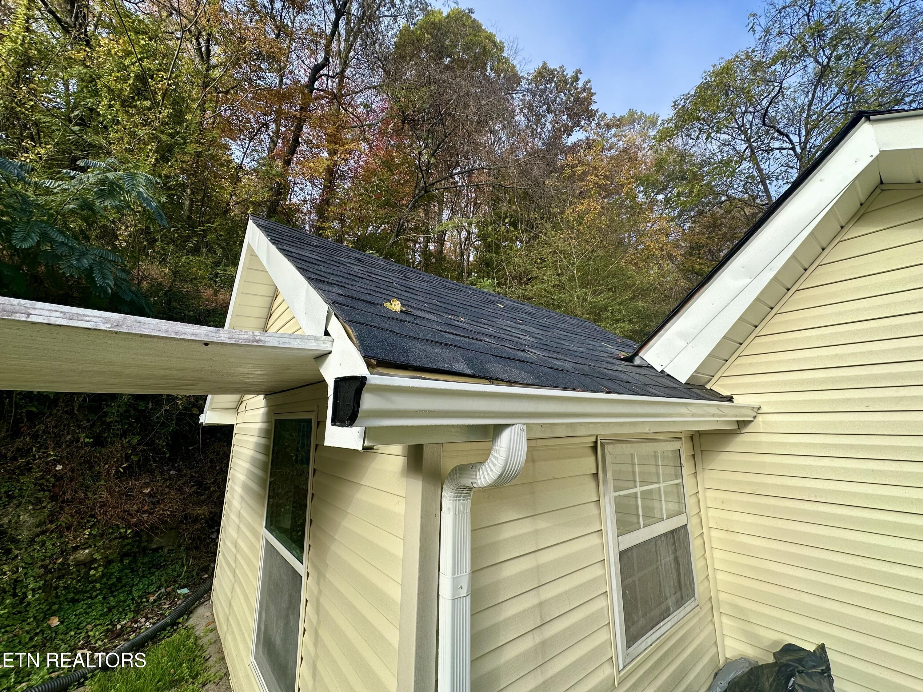 512 Spring St Property Photo 5