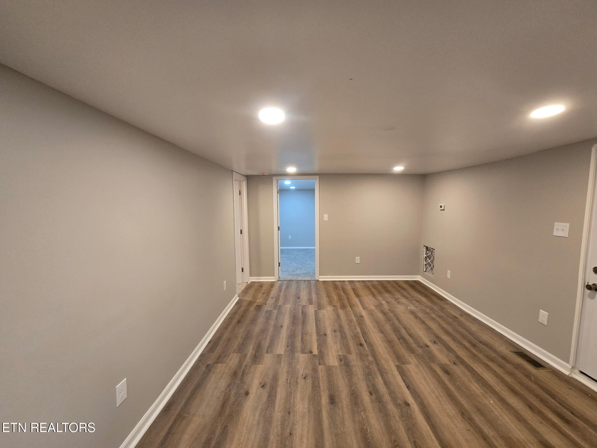 512 Spring St Property Photo 10