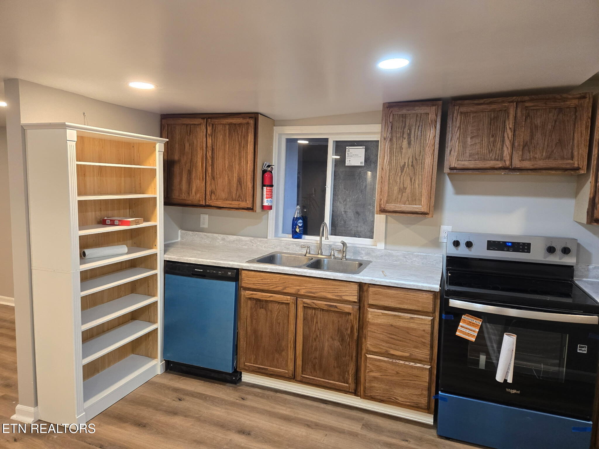 512 Spring St Property Photo 12