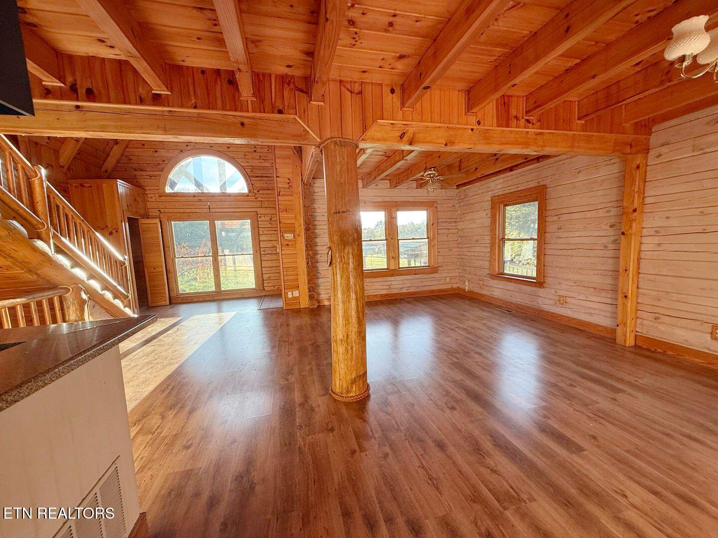 799 Glass House Rd Property Photo 10