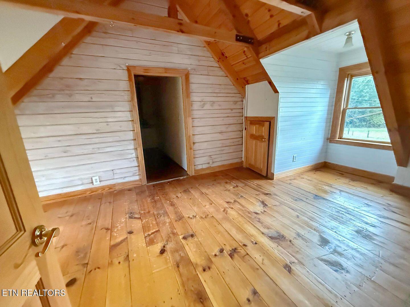 799 Glass House Rd Property Photo 28