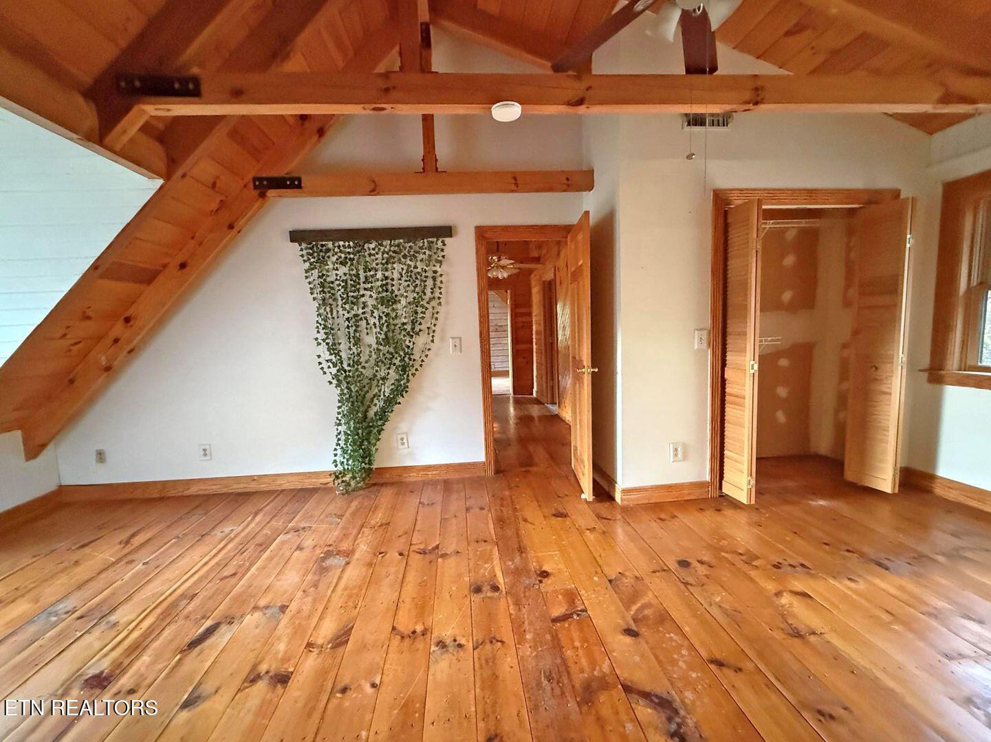 799 Glass House Rd Property Photo 29