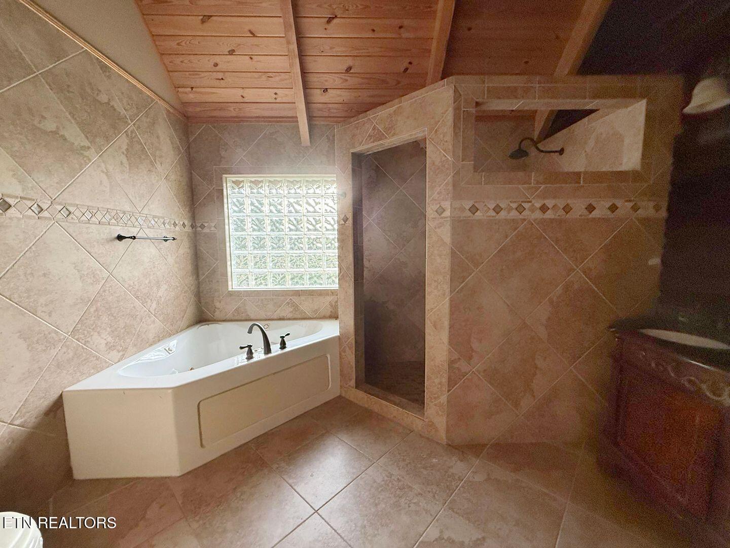 799 Glass House Rd Property Photo 36