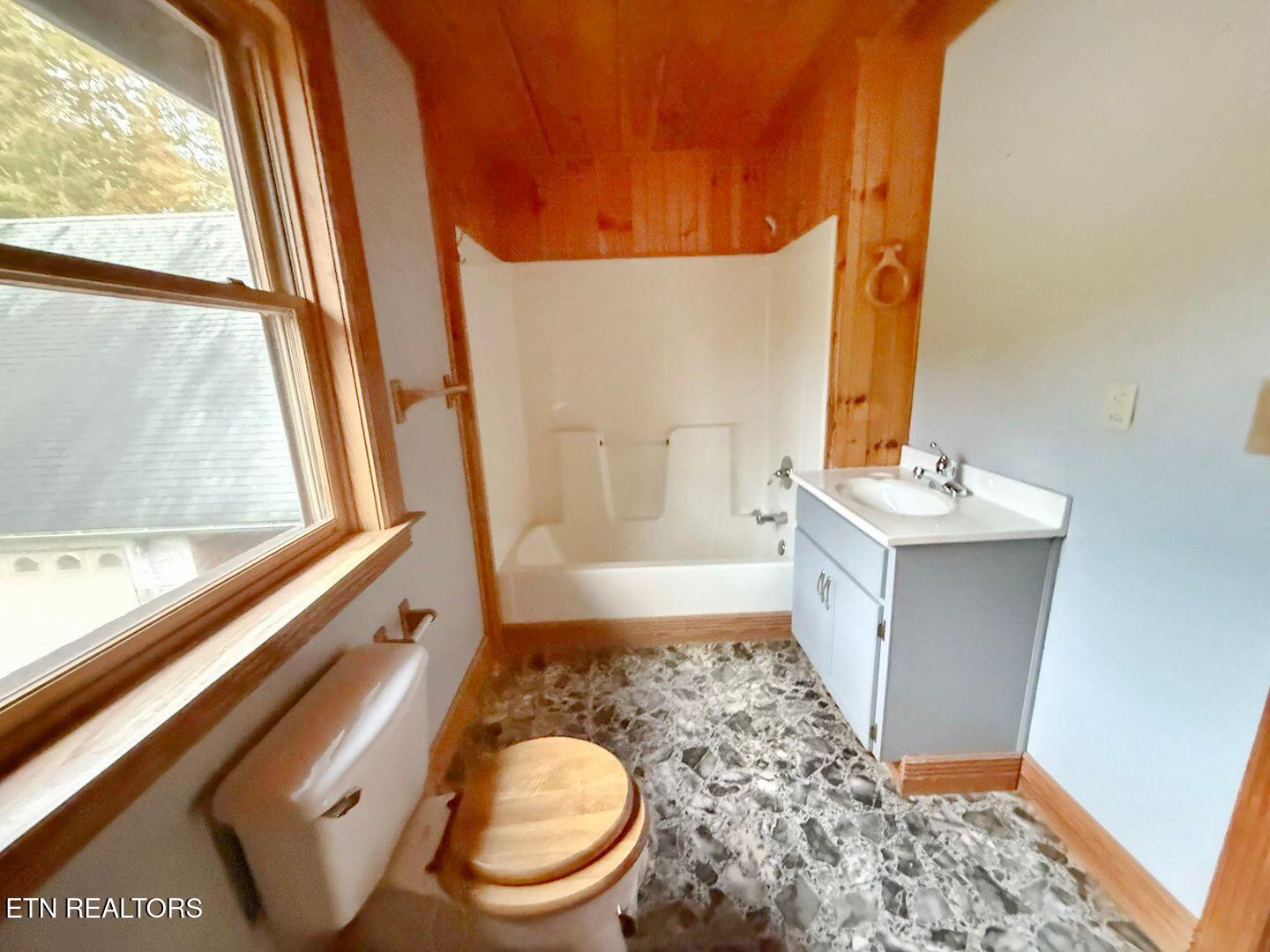 799 Glass House Rd Property Photo 37