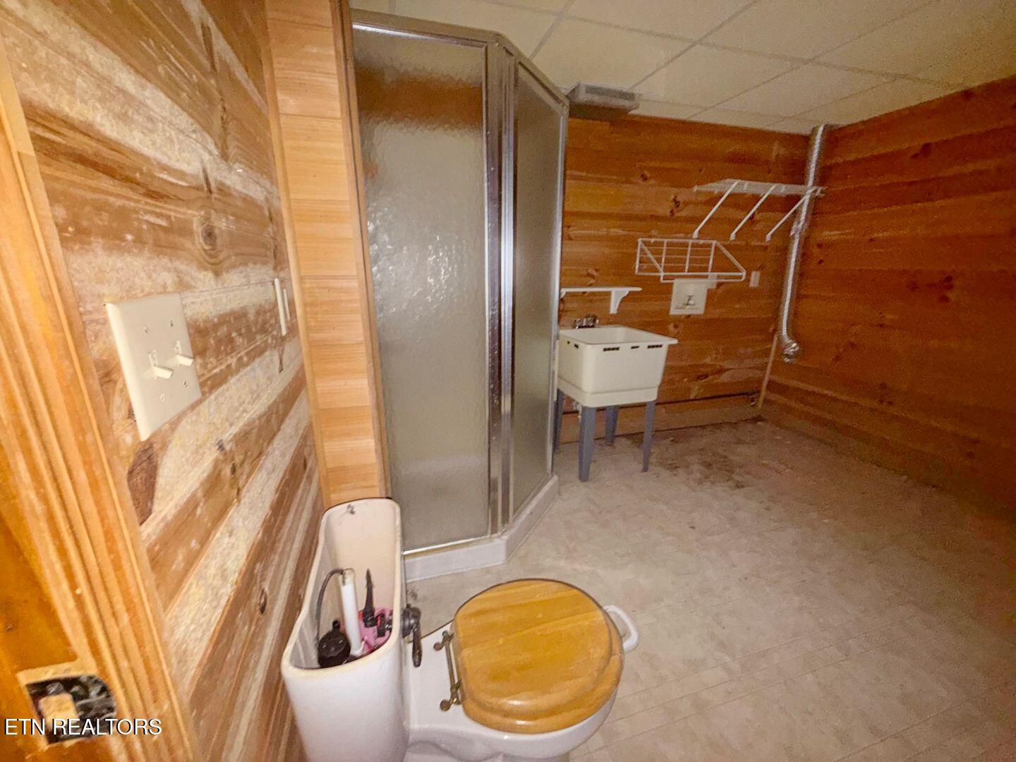 799 Glass House Rd Property Photo 39