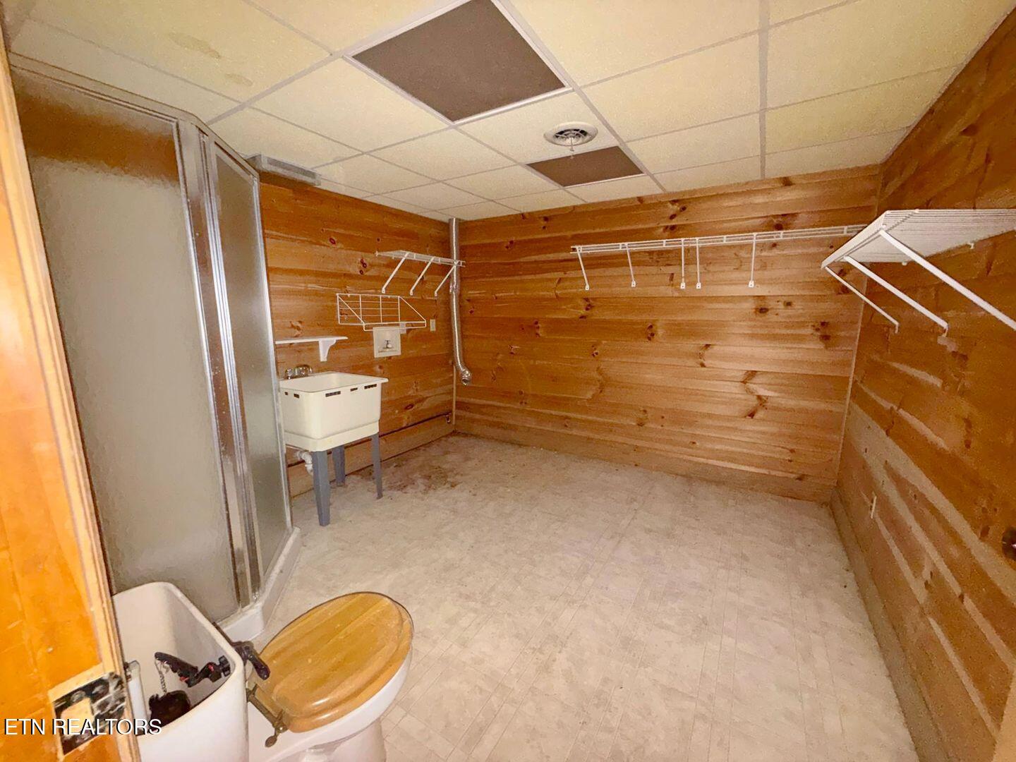 799 Glass House Rd Property Photo 40