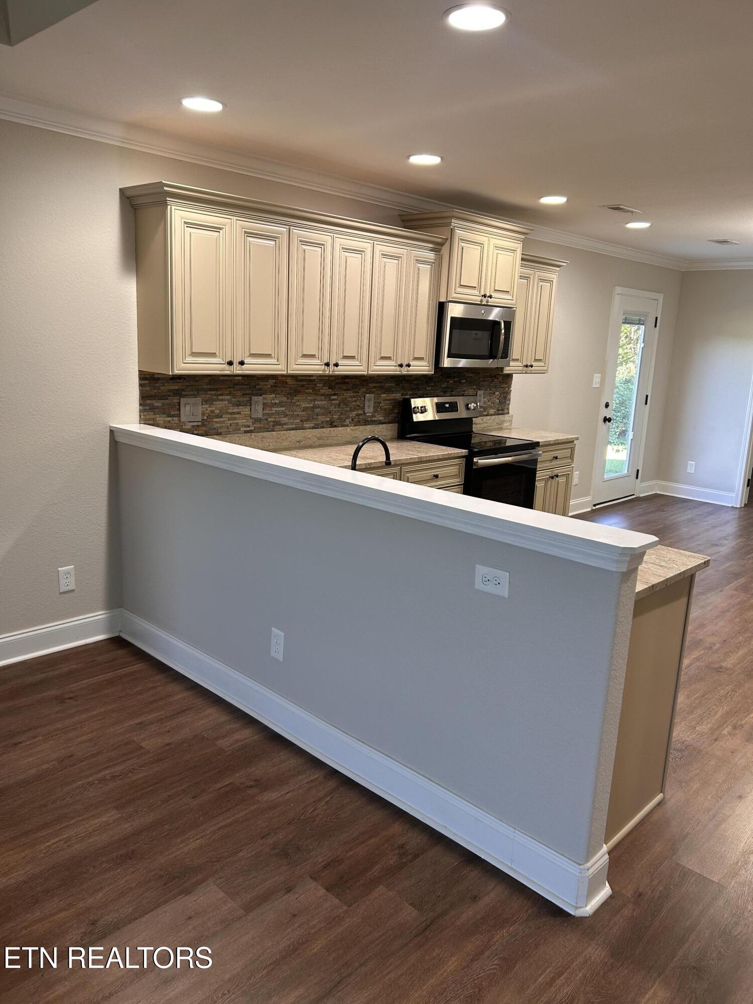 1412 Sally View Drive Property Photo 7