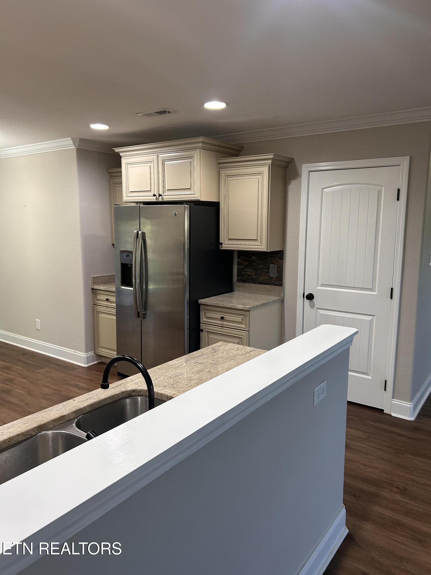 1412 Sally View Drive Property Photo 9