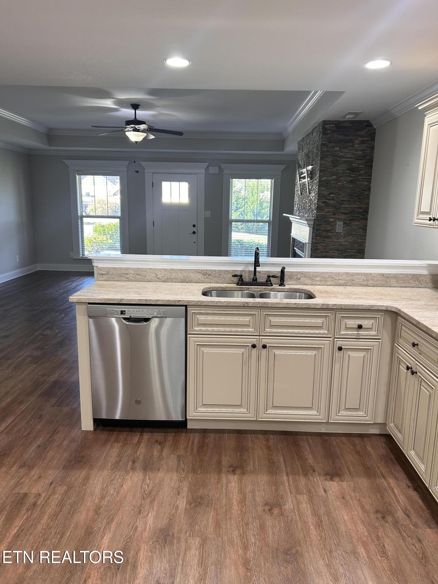 1412 Sally View Drive Property Photo 11