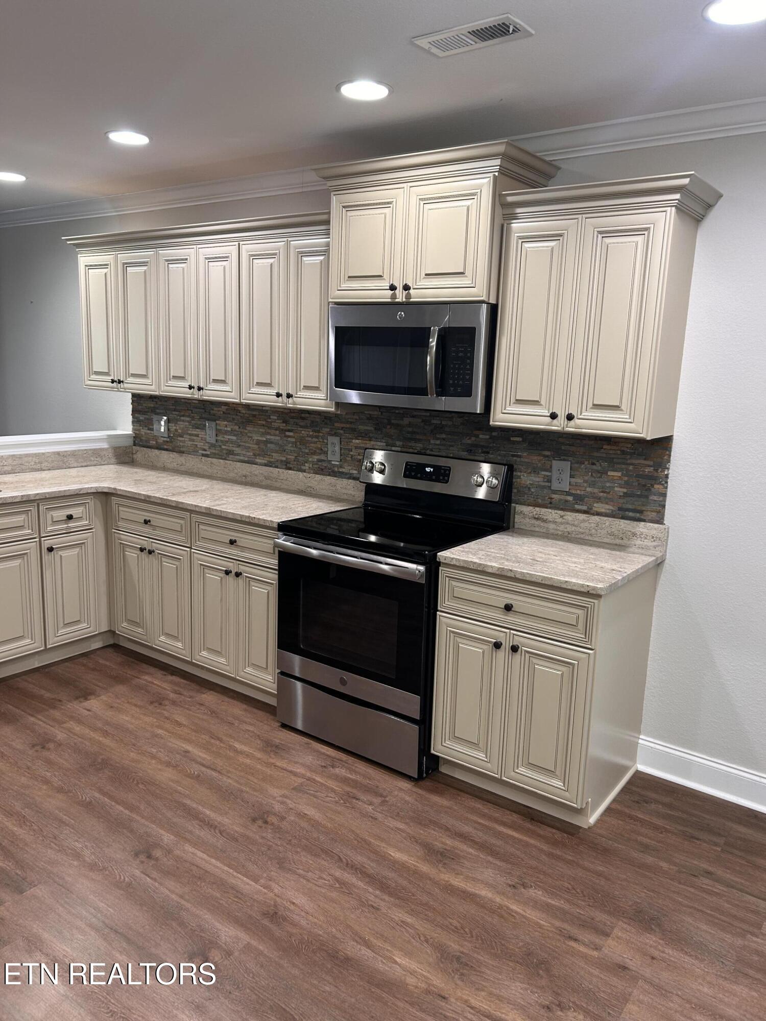 1412 Sally View Drive Property Photo 12