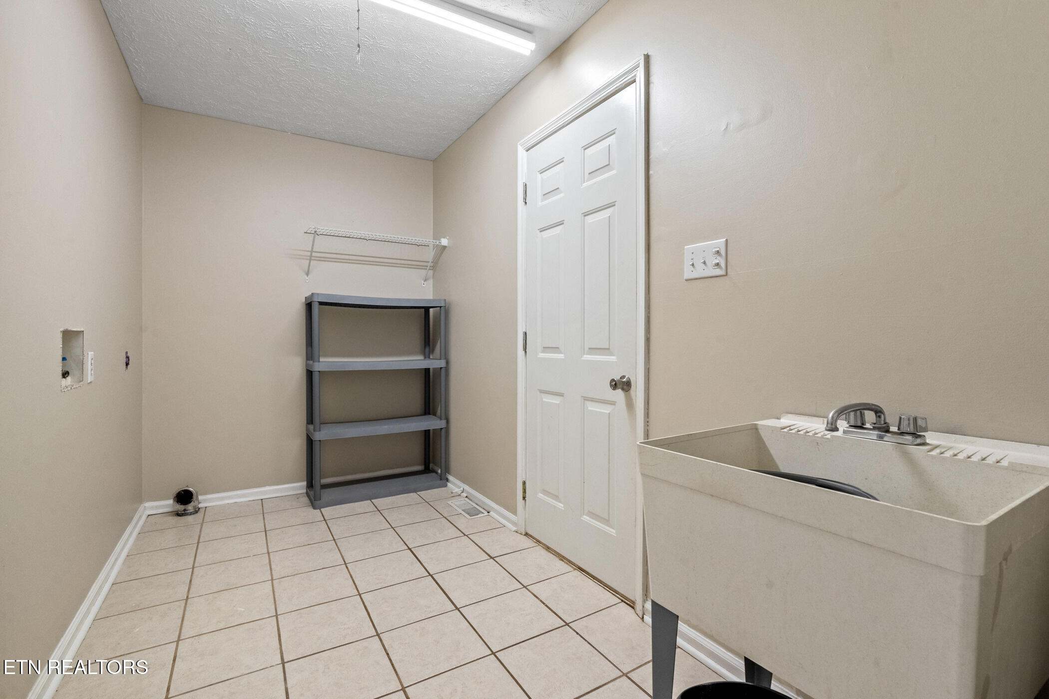 541 Pebble Creek Rd Property Photo 18