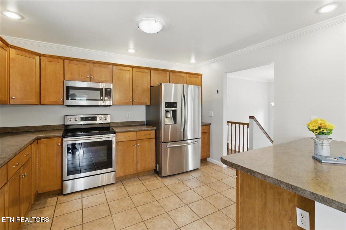 262 Cresent St Property Photo 12