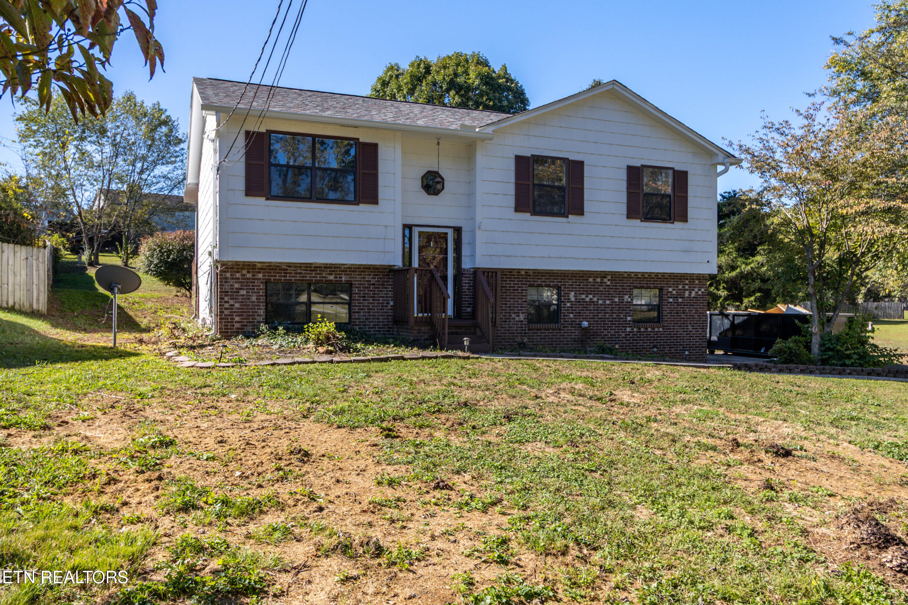 1817 Sedgewick Drive Property Photo 2