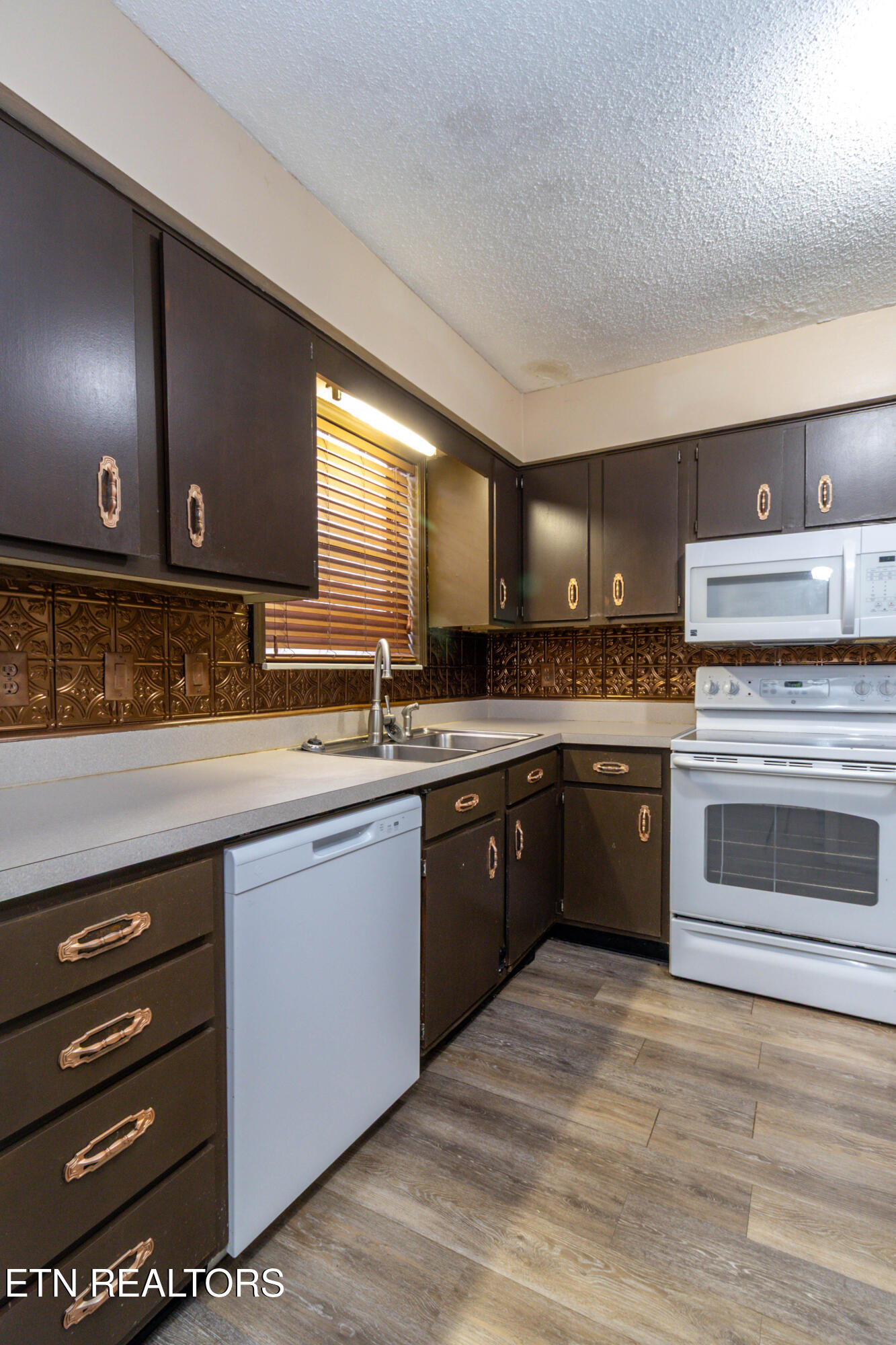 1817 Sedgewick Drive Property Photo 11