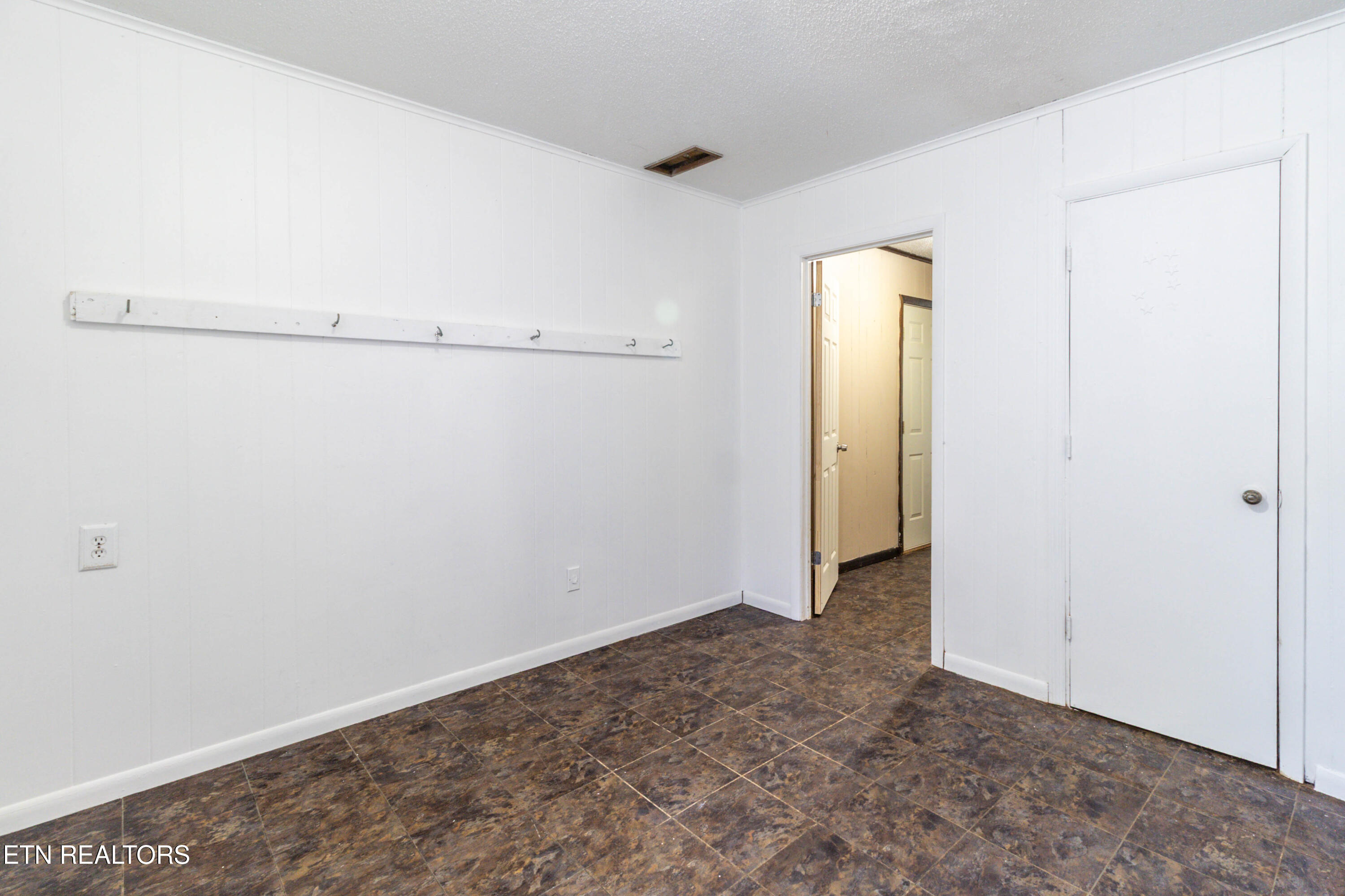 1817 Sedgewick Drive Property Photo 24