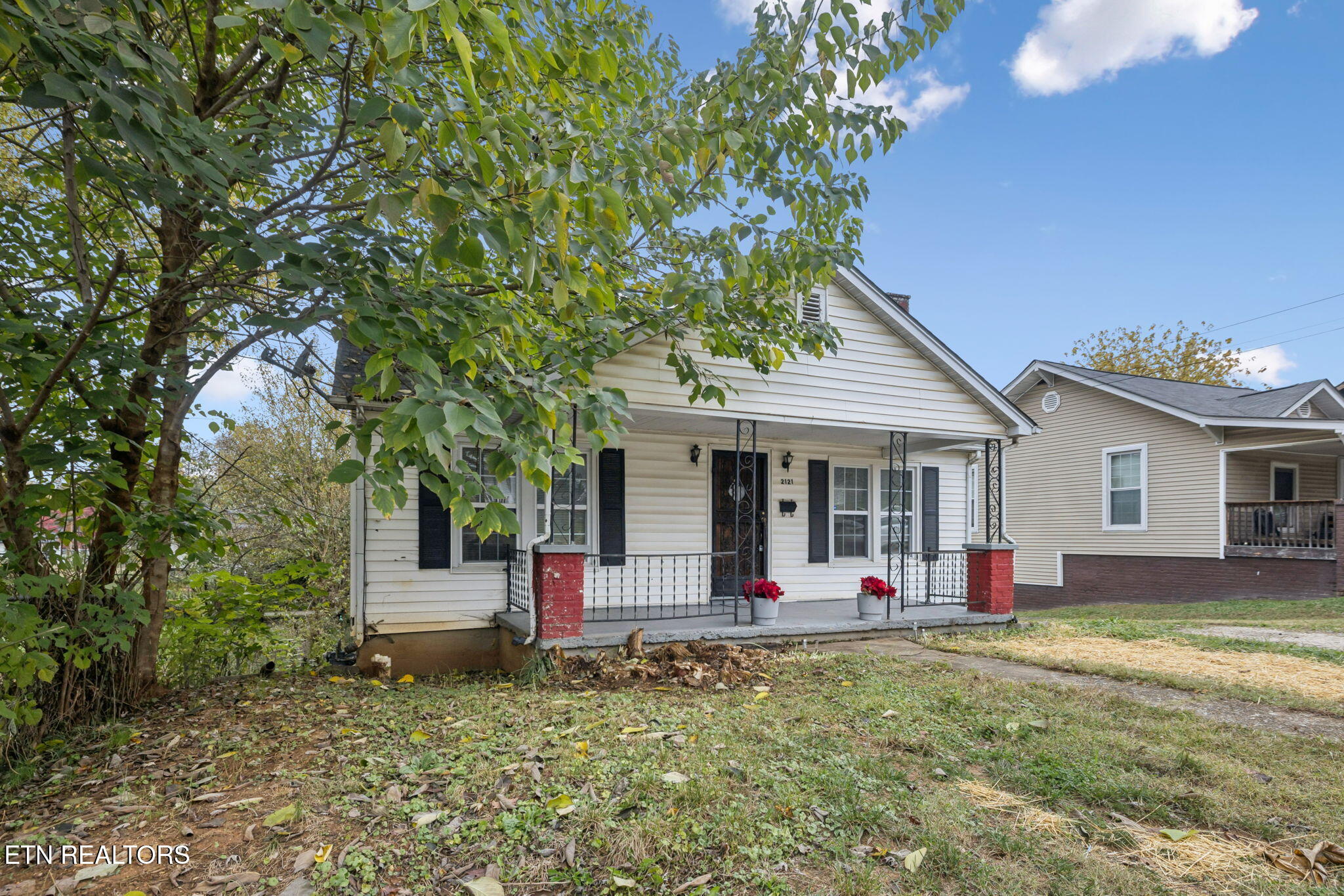 2121 Mississippi Ave Property Photo 2