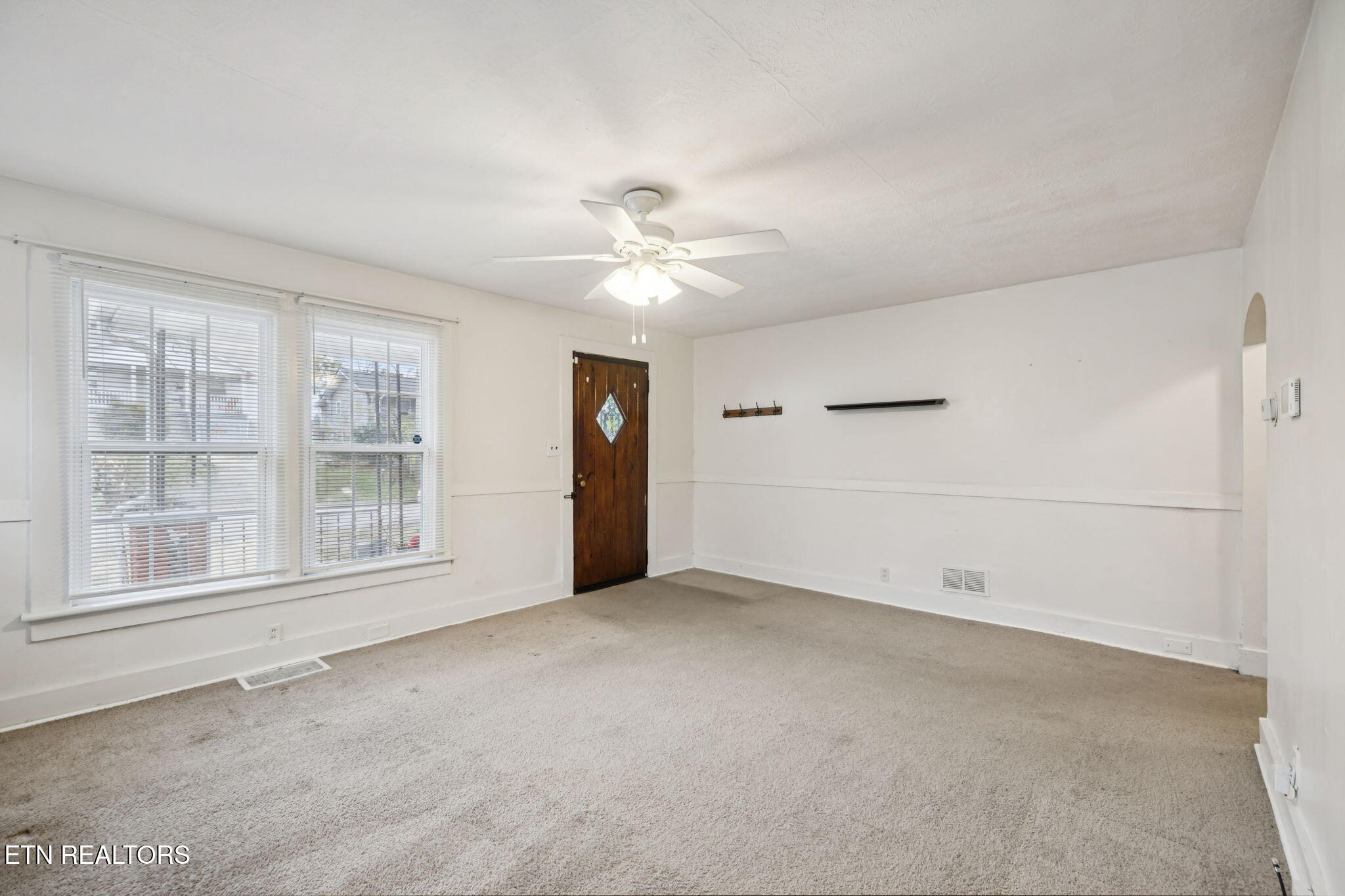 2121 Mississippi Ave Property Photo 4